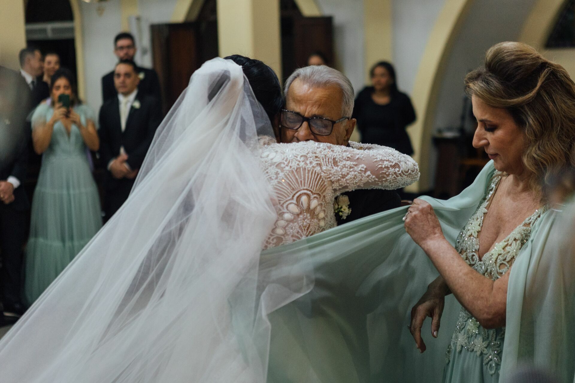 Foto Casamento Ana Carolina e Paulo Henrique - Igreja Santa Cecilia e Galpon - VR -RJ - Imagem 98