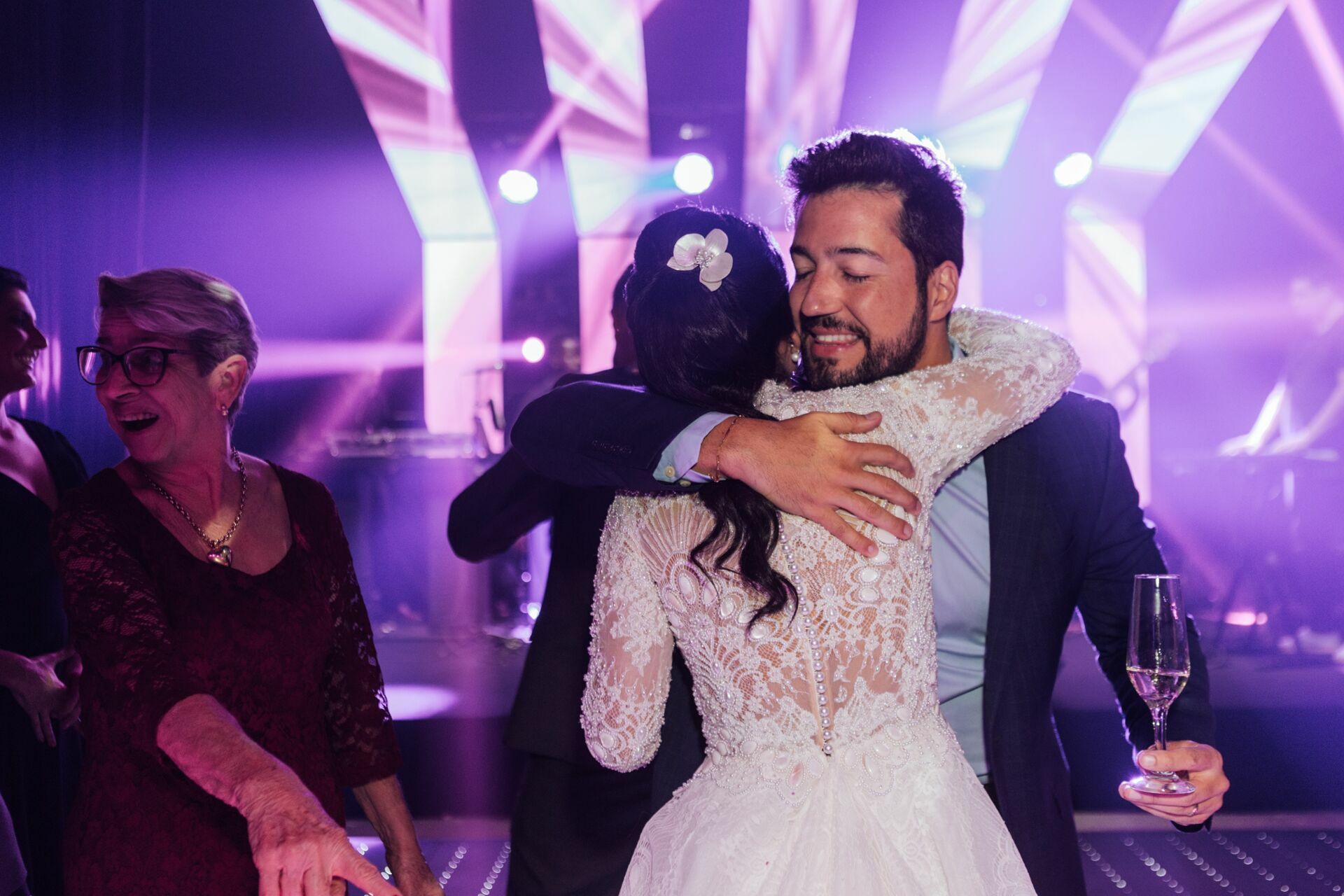Foto Casamento Ana Carolina e Paulo Henrique - Igreja Santa Cecilia e Galpon - VR -RJ - Imagem 157