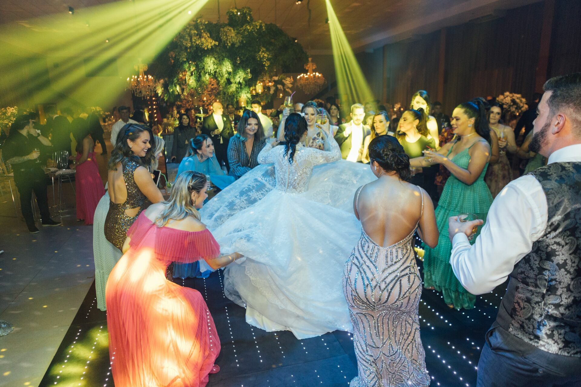Foto Casamento Ana Carolina e Paulo Henrique - Igreja Santa Cecilia e Galpon - VR -RJ - Imagem 175