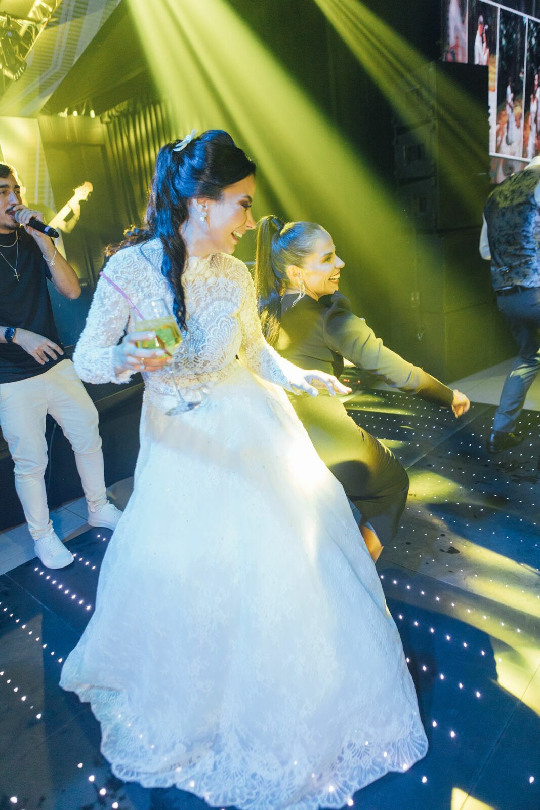 Foto Casamento Ana Carolina e Paulo Henrique - Igreja Santa Cecilia e Galpon - VR -RJ - Imagem 174