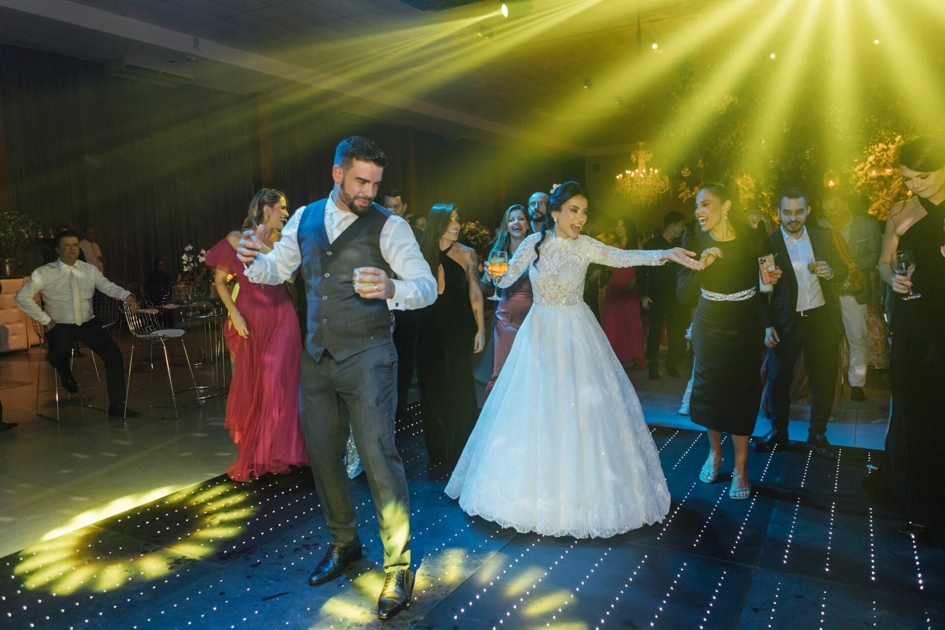 Foto Casamento Ana Carolina e Paulo Henrique - Igreja Santa Cecilia e Galpon - VR -RJ - Imagem 187