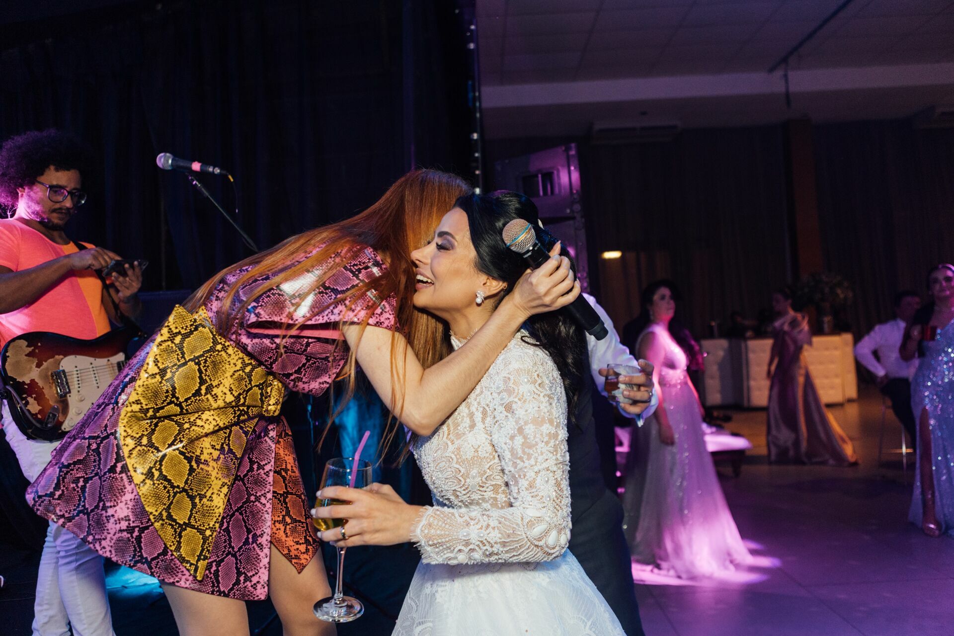 Foto Casamento Ana Carolina e Paulo Henrique - Igreja Santa Cecilia e Galpon - VR -RJ - Imagem 195