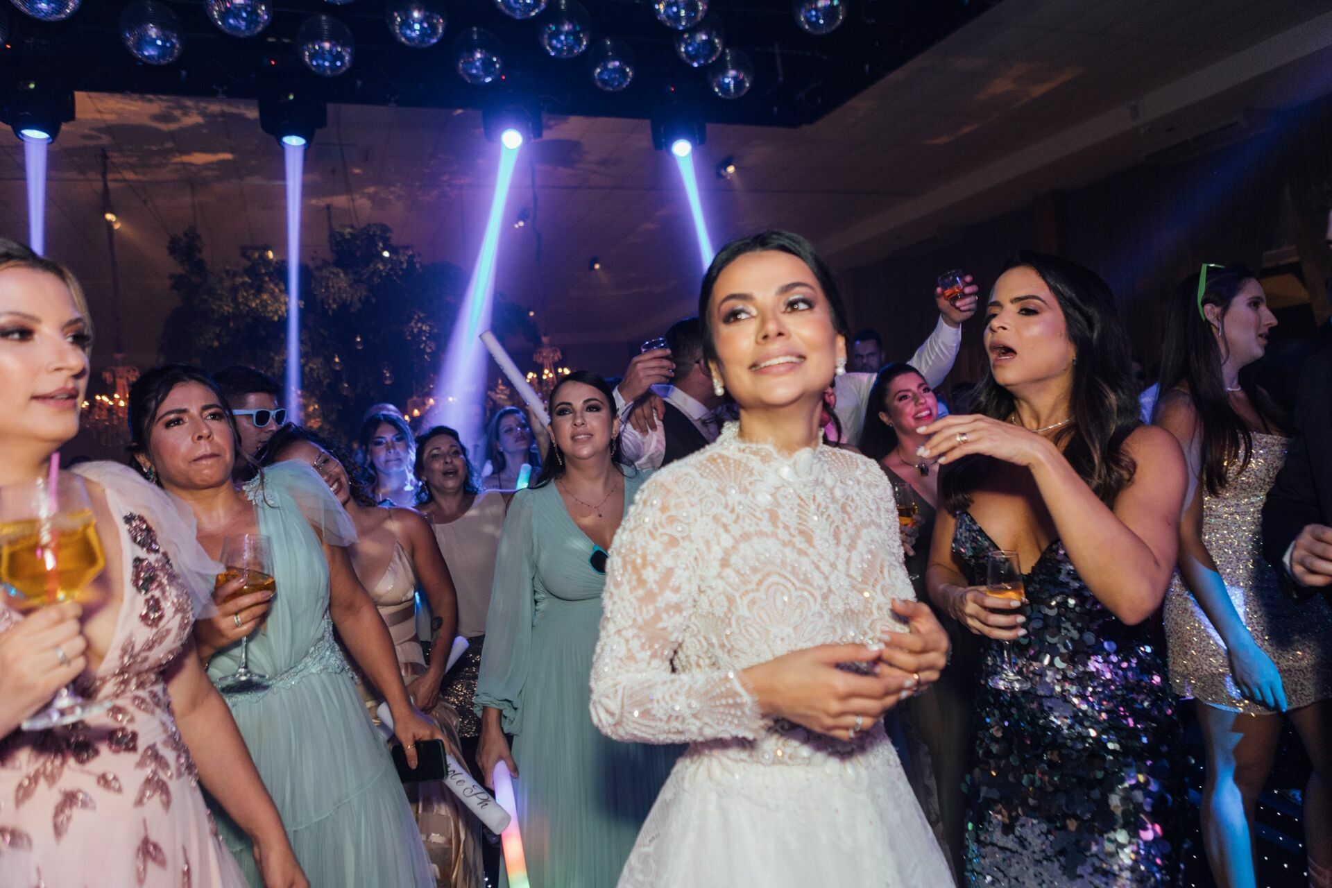 Foto Casamento Ana Carolina e Paulo Henrique - Igreja Santa Cecilia e Galpon - VR -RJ - Imagem 215