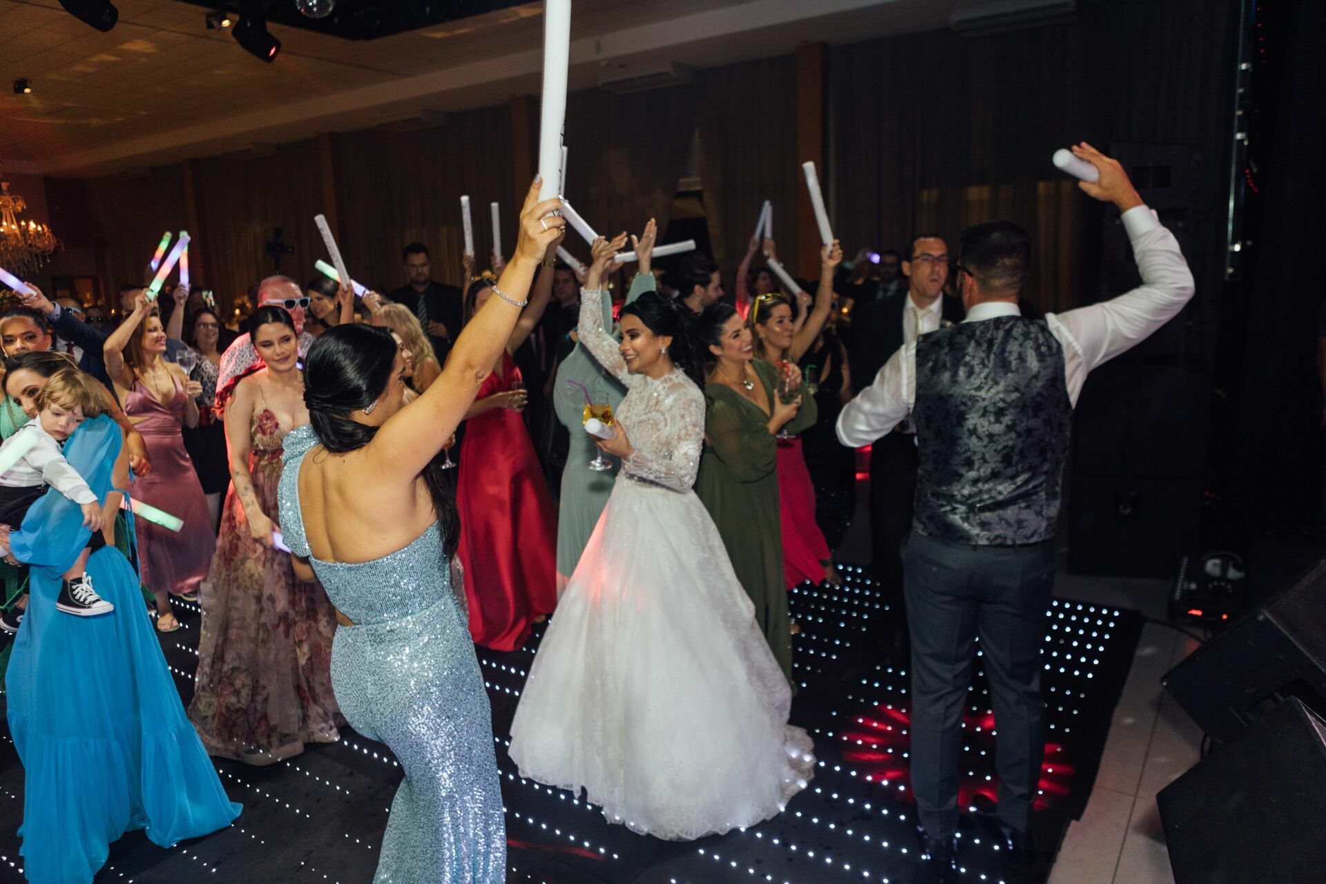 Foto Casamento Ana Carolina e Paulo Henrique - Igreja Santa Cecilia e Galpon - VR -RJ - Imagem 210