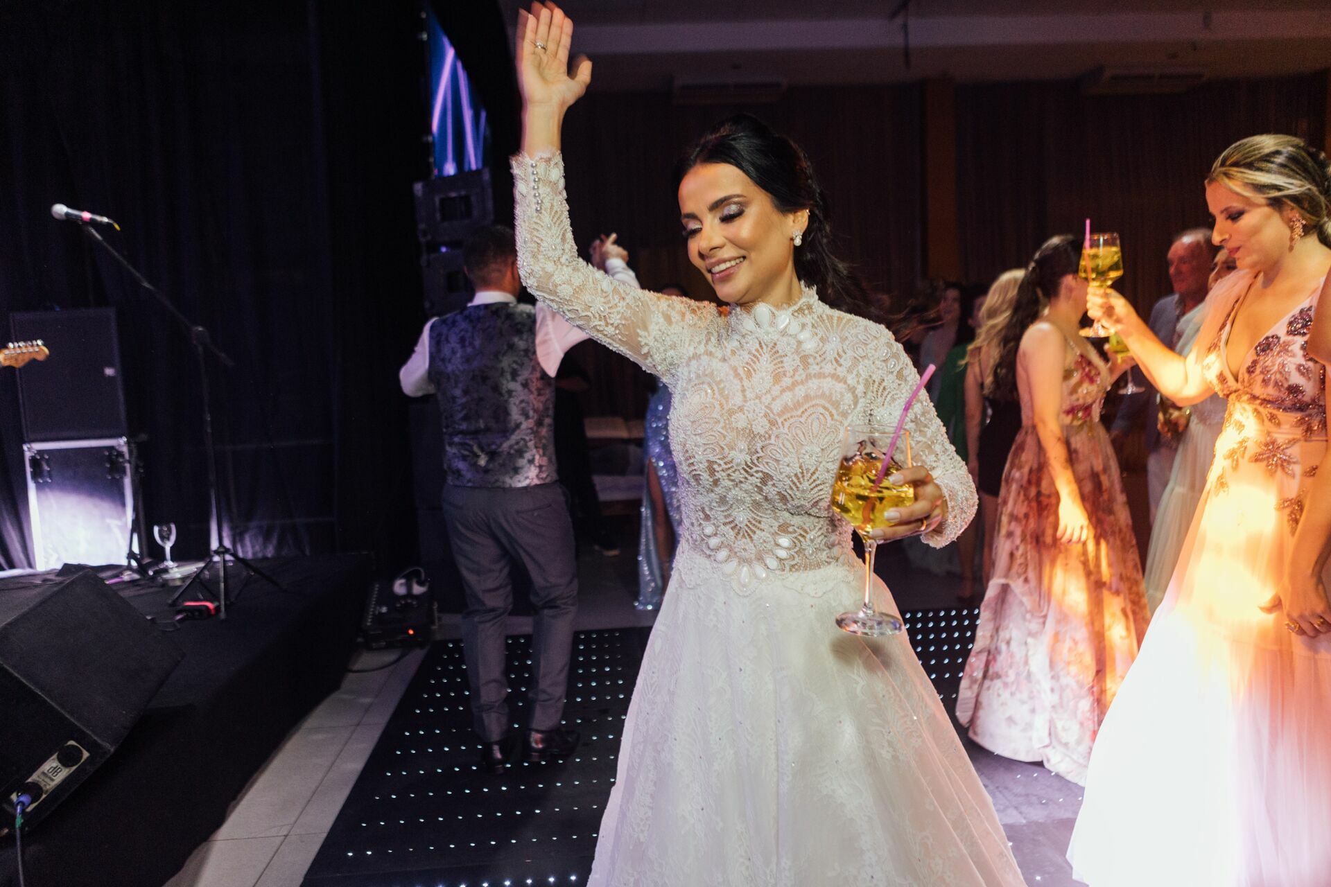Foto Casamento Ana Carolina e Paulo Henrique - Igreja Santa Cecilia e Galpon - VR -RJ - Imagem 201