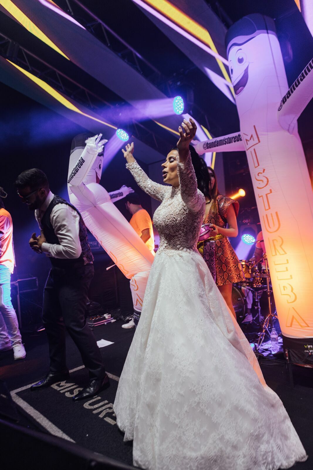 Foto Casamento Ana Carolina e Paulo Henrique - Igreja Santa Cecilia e Galpon - VR -RJ - Imagem 219
