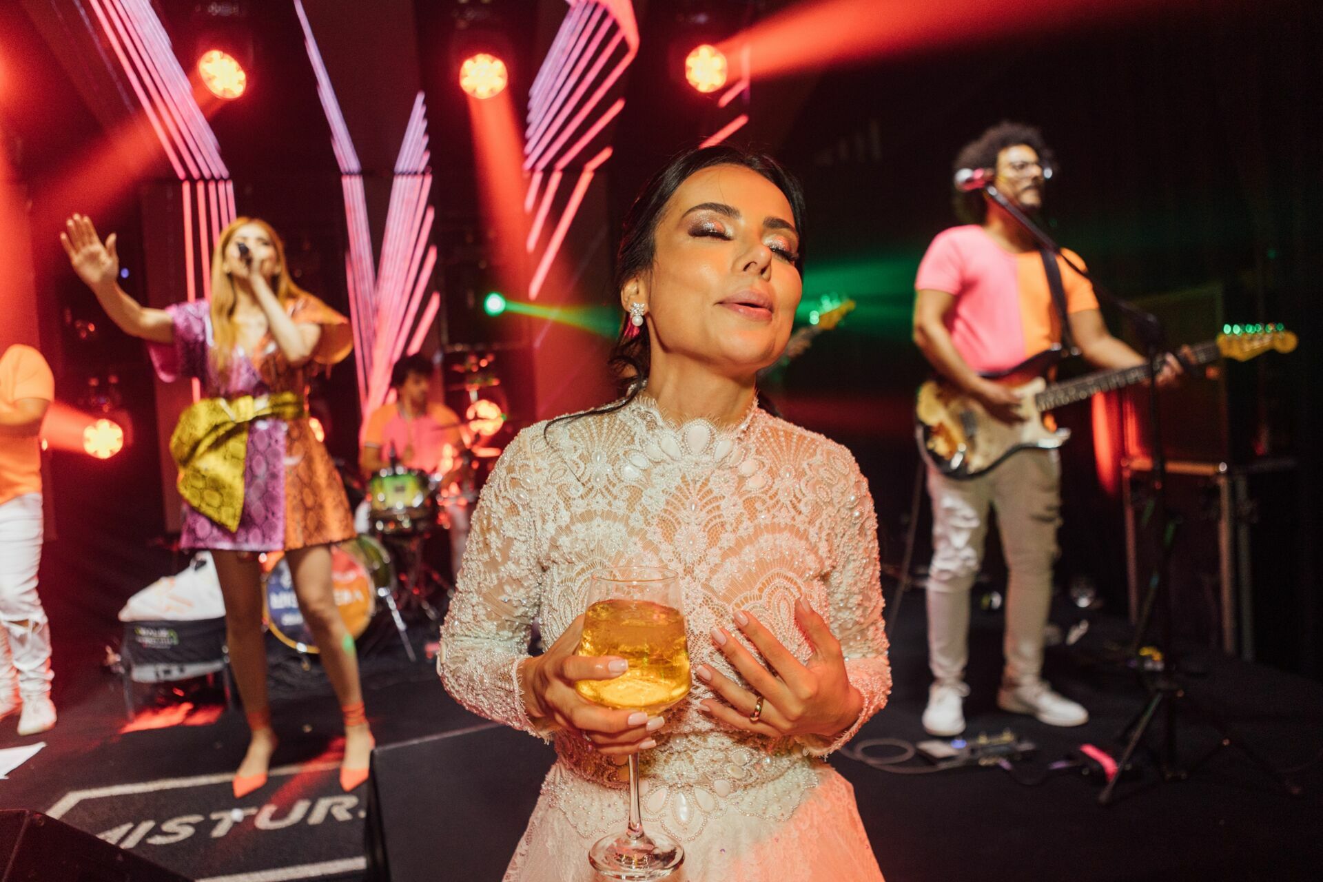 Foto  Casamento Ana Carolina e Paulo Henrique - Igreja Santa Cecilia e Galpon - VR -RJ - Imagem 245