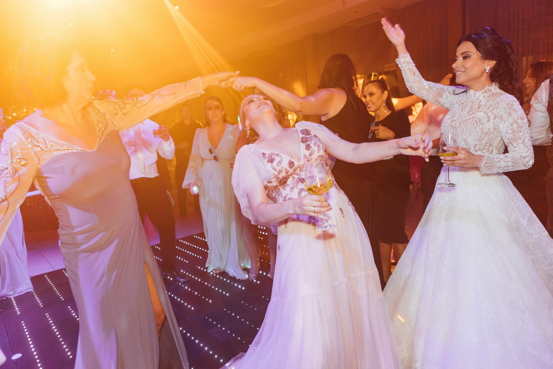 Foto  Casamento Ana Carolina e Paulo Henrique - Igreja Santa Cecilia e Galpon - VR -RJ - Imagem 240