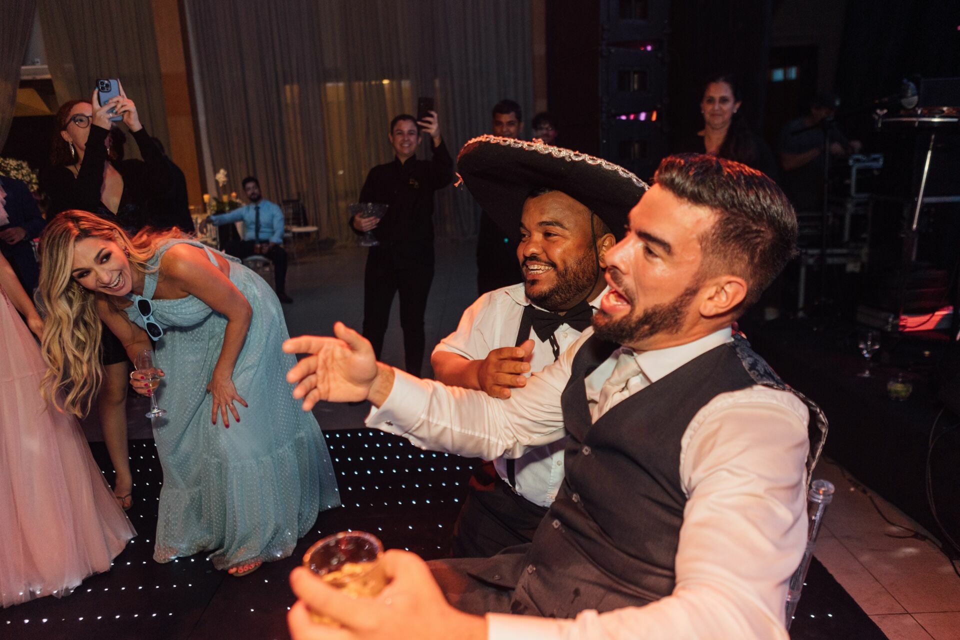 Foto  Casamento Ana Carolina e Paulo Henrique - Igreja Santa Cecilia e Galpon - VR -RJ - Imagem 265