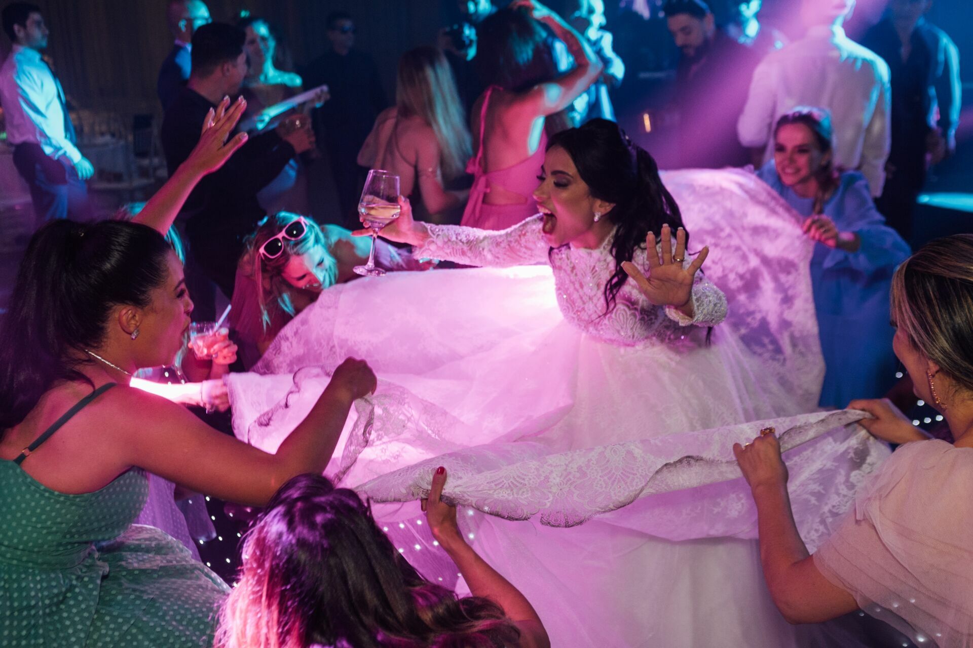 Foto  Casamento Ana Carolina e Paulo Henrique - Igreja Santa Cecilia e Galpon - VR -RJ - Imagem 313