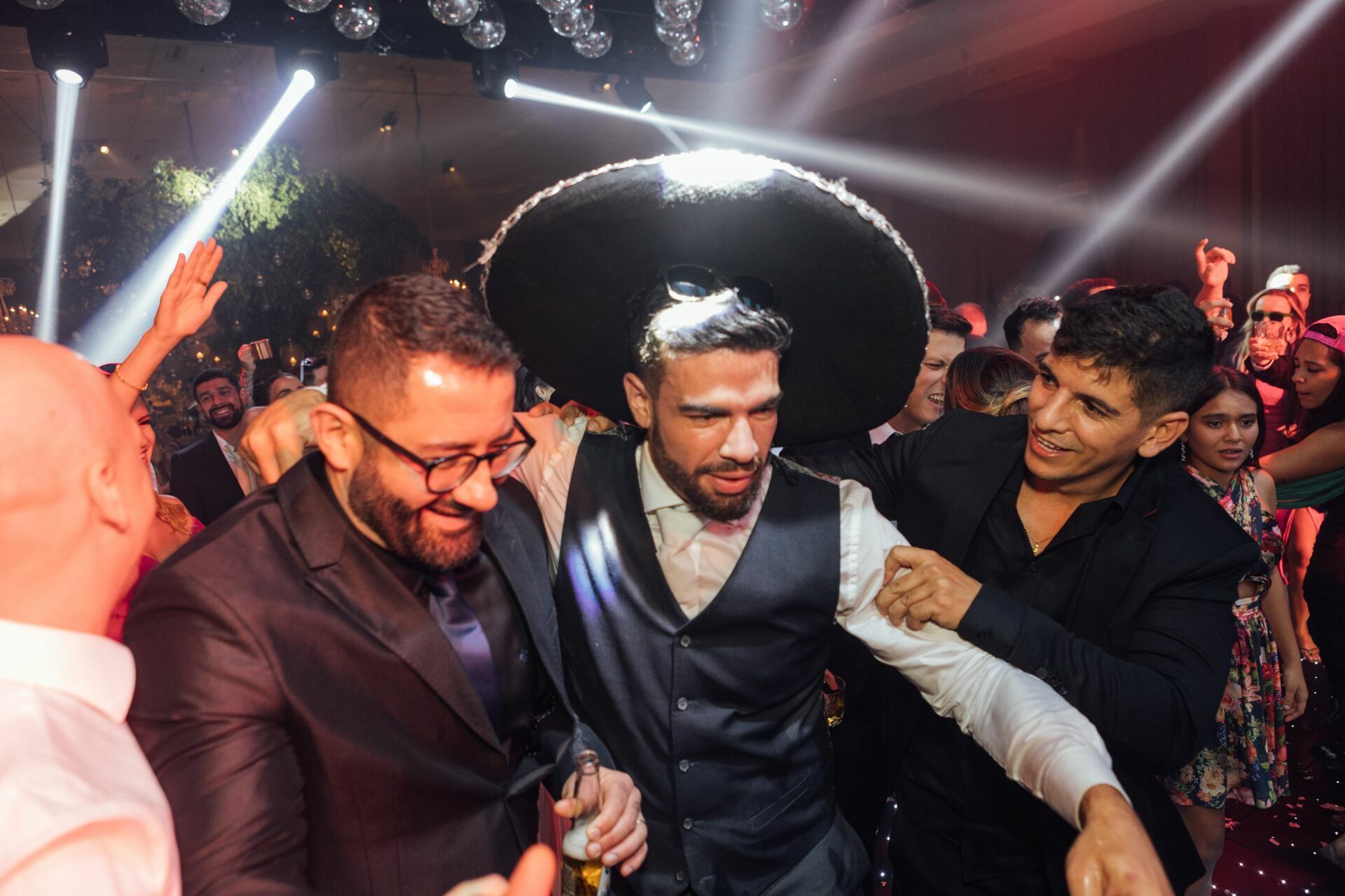 Foto  Casamento Ana Carolina e Paulo Henrique - Igreja Santa Cecilia e Galpon - VR -RJ - Imagem 307