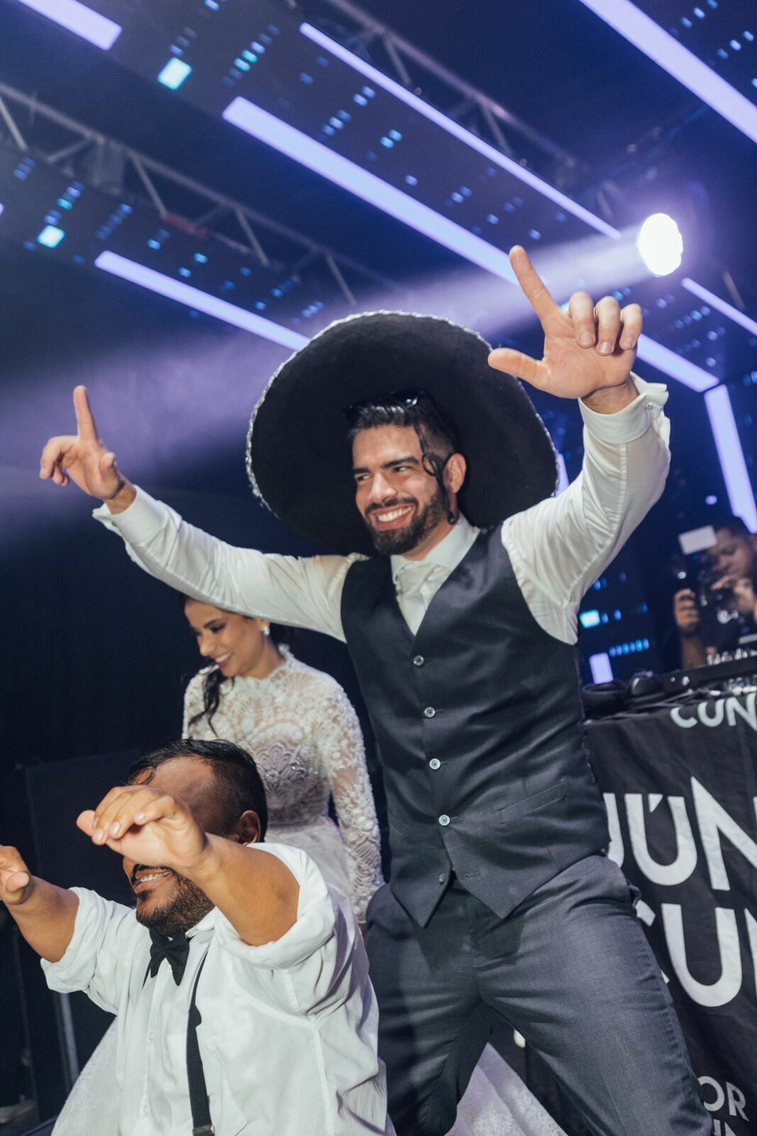 Foto  Casamento Ana Carolina e Paulo Henrique - Igreja Santa Cecilia e Galpon - VR -RJ - Imagem 305