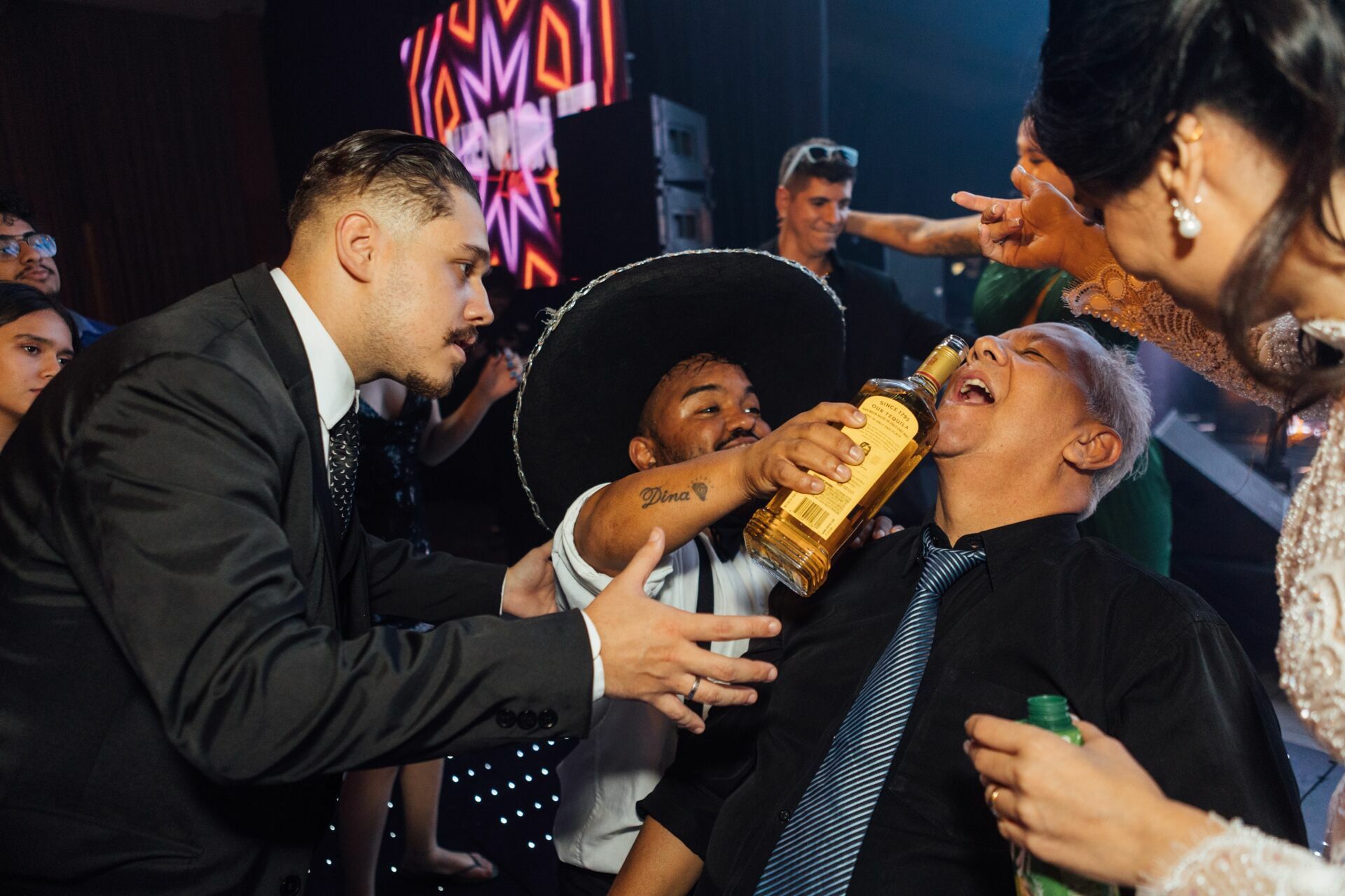Foto  Casamento Ana Carolina e Paulo Henrique - Igreja Santa Cecilia e Galpon - VR -RJ - Imagem 279