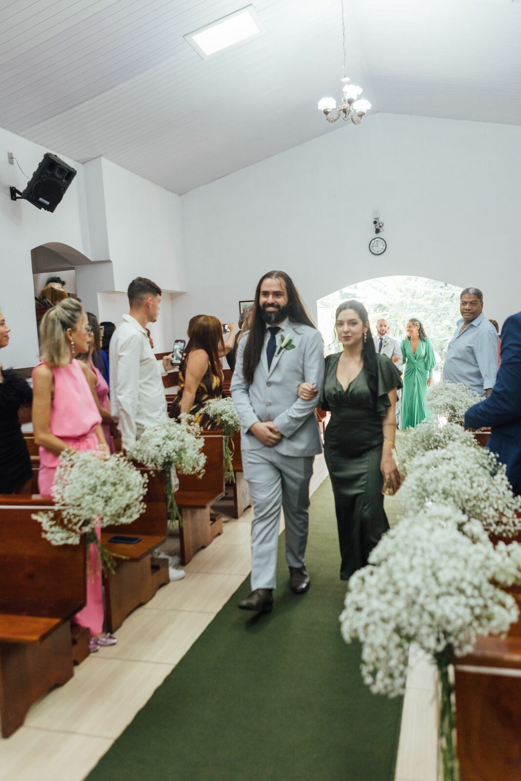 Foto Casamento Larissa e Adam - Igreja N. S. Aparecida e Restaurante Jardim Secreto - Penedo RJ - Imagem 46