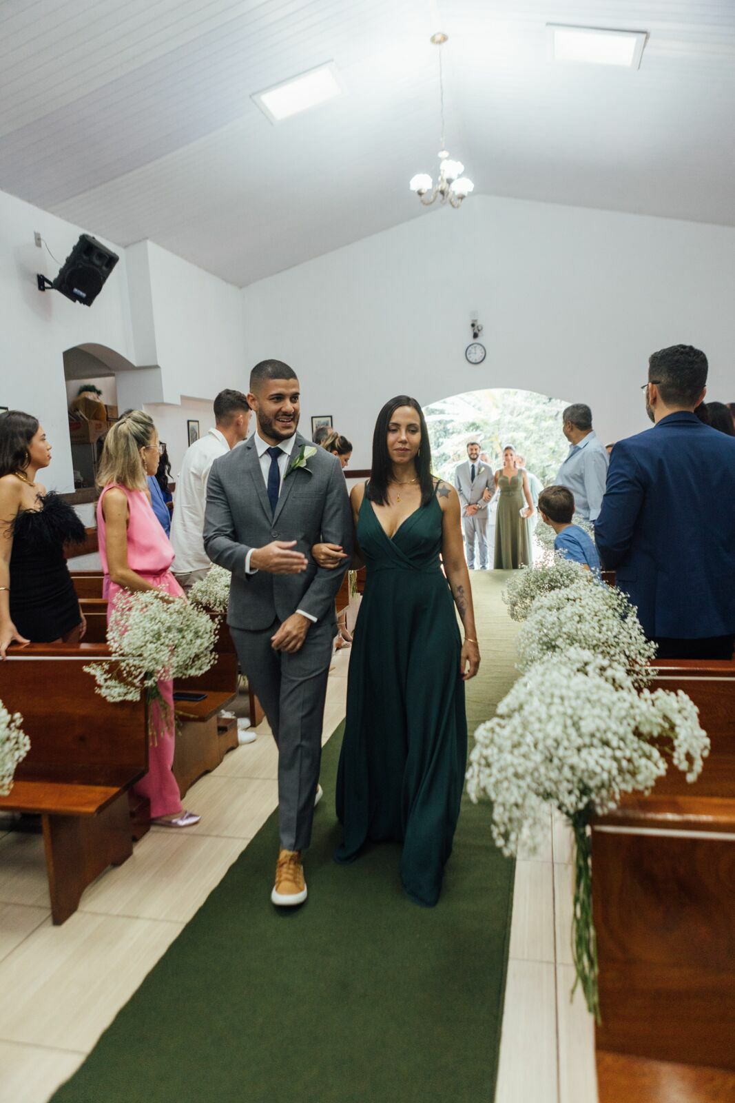 Foto Casamento Larissa e Adam - Igreja N. S. Aparecida e Restaurante Jardim Secreto - Penedo RJ - Imagem 49