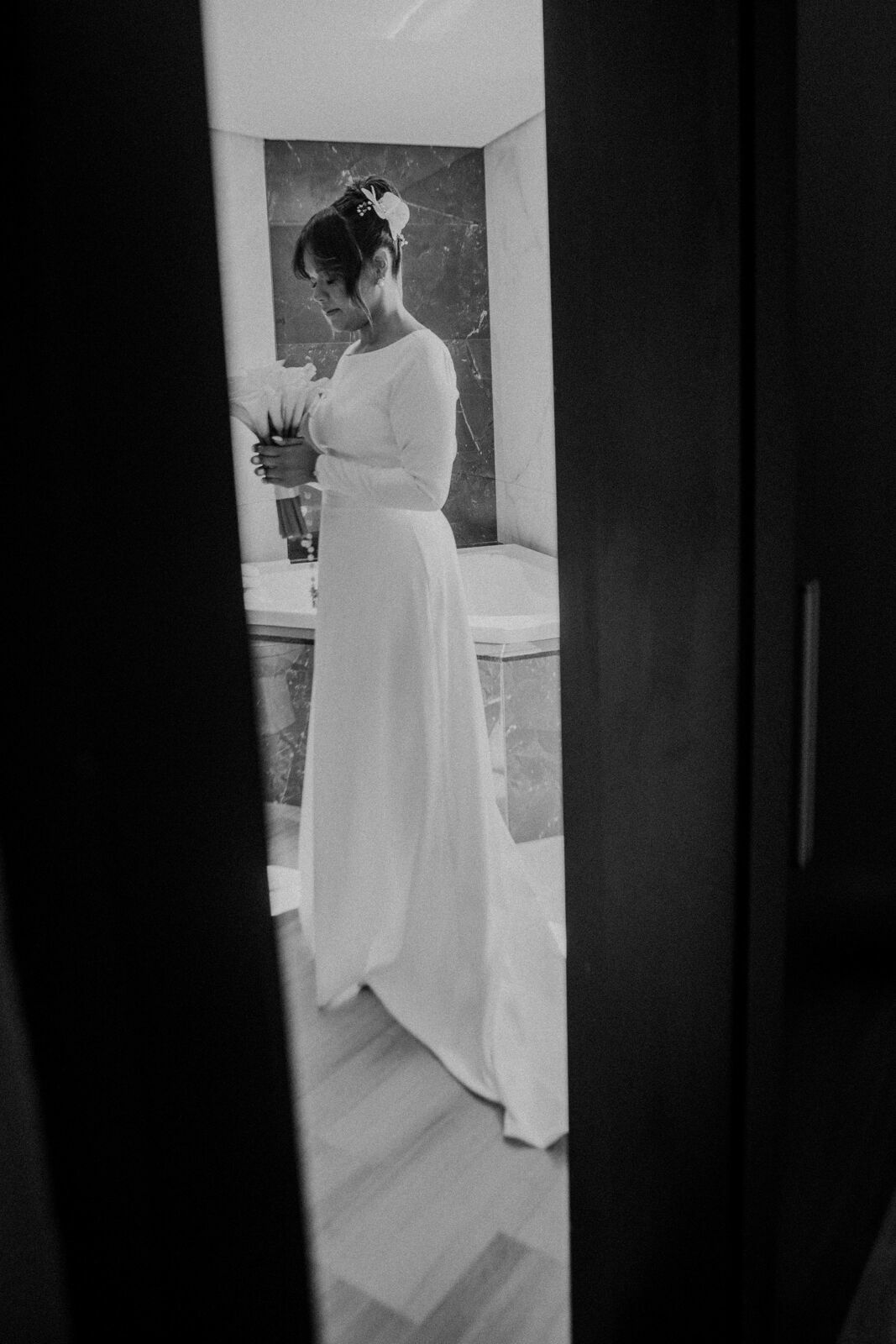 Foto Casamento Larissa e Adam - Igreja N. S. Aparecida e Restaurante Jardim Secreto - Penedo RJ - Imagem 28