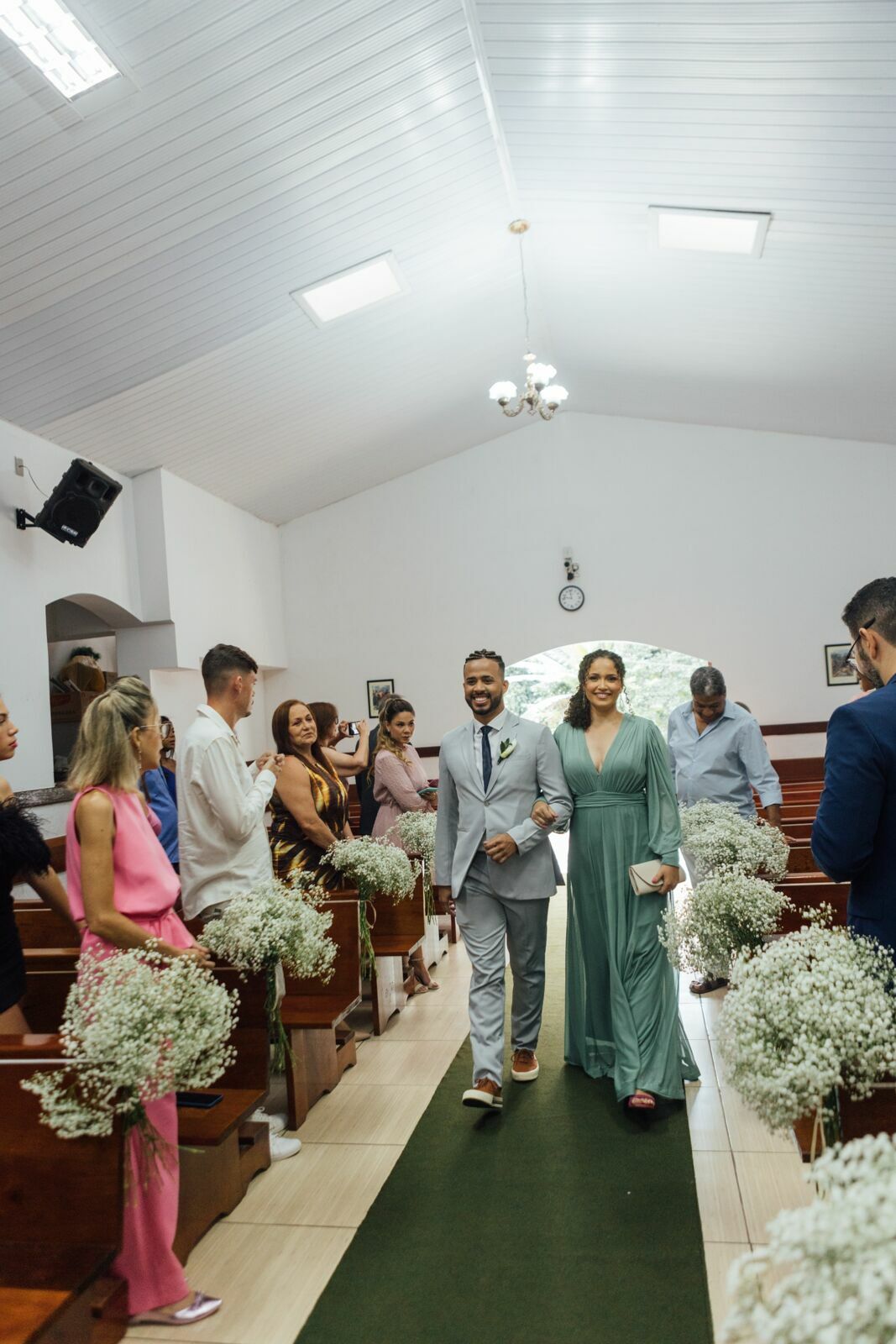 Foto Casamento Larissa e Adam - Igreja N. S. Aparecida e Restaurante Jardim Secreto - Penedo RJ - Imagem 52