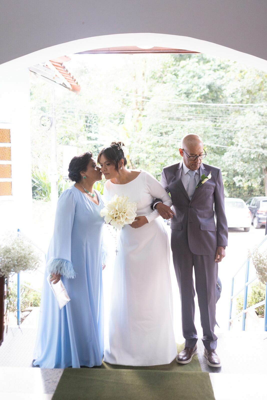 Foto Casamento Larissa e Adam - Igreja N. S. Aparecida e Restaurante Jardim Secreto - Penedo RJ - Imagem 63