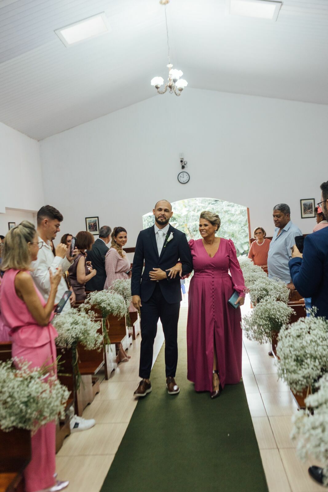 Foto Casamento Larissa e Adam - Igreja N. S. Aparecida e Restaurante Jardim Secreto - Penedo RJ - Imagem 56
