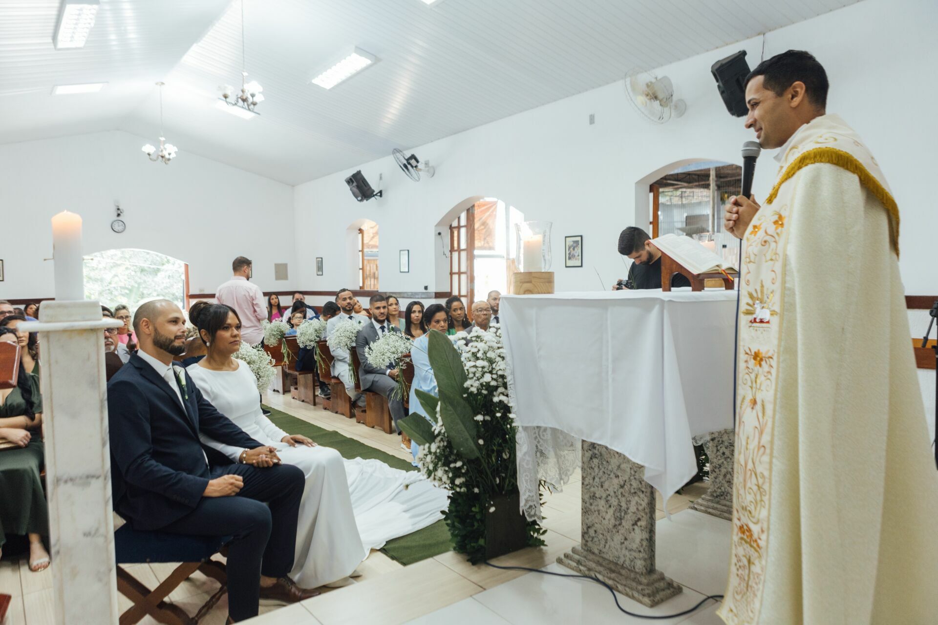 Foto Casamento Larissa e Adam - Igreja N. S. Aparecida e Restaurante Jardim Secreto - Penedo RJ - Imagem 83