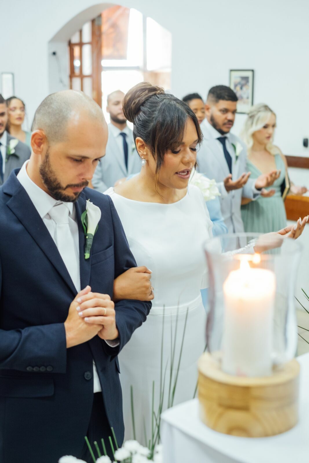 Foto Casamento Larissa e Adam - Igreja N. S. Aparecida e Restaurante Jardim Secreto - Penedo RJ - Imagem 102