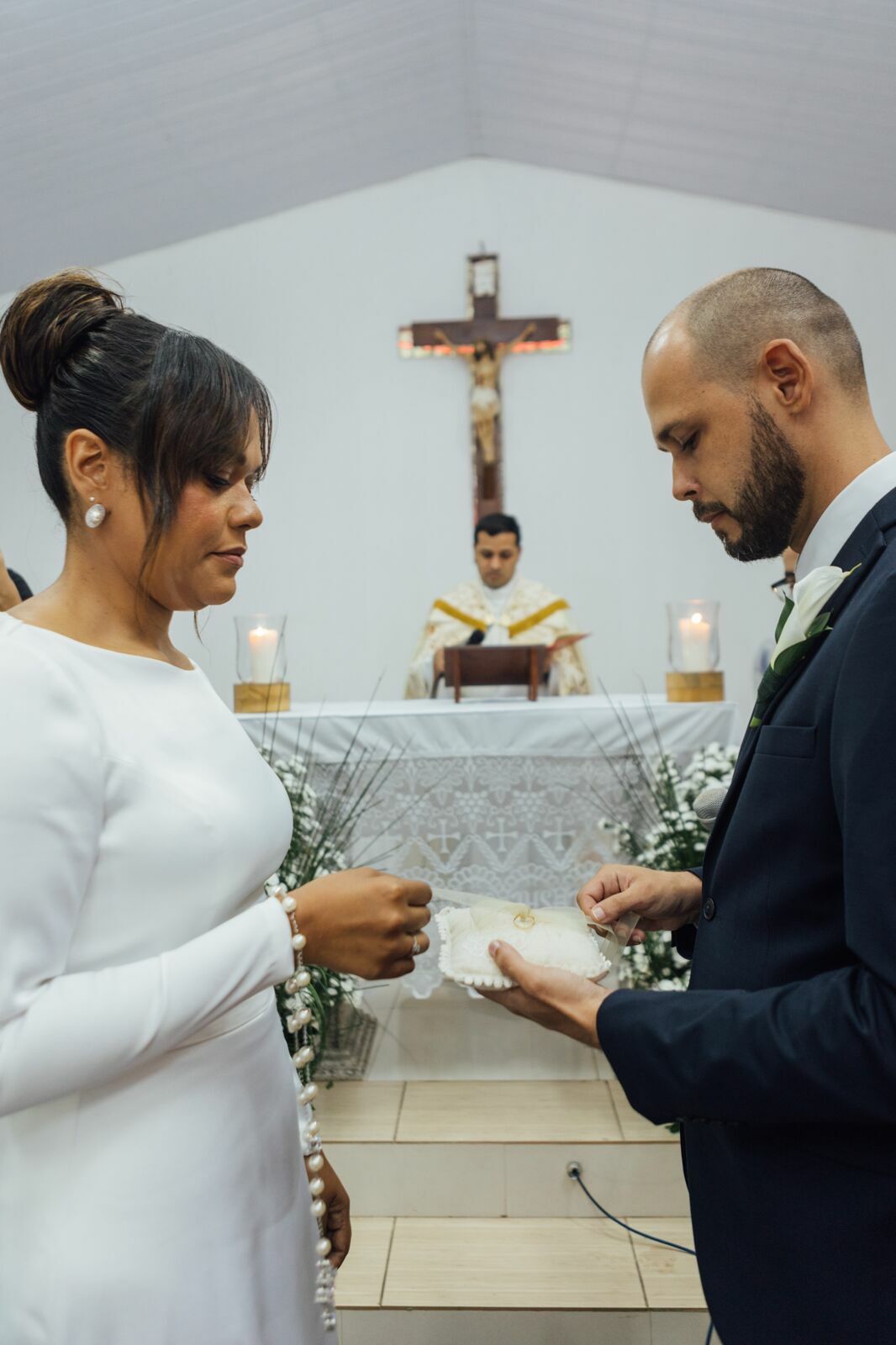 Foto Casamento Larissa e Adam - Igreja N. S. Aparecida e Restaurante Jardim Secreto - Penedo RJ - Imagem 94