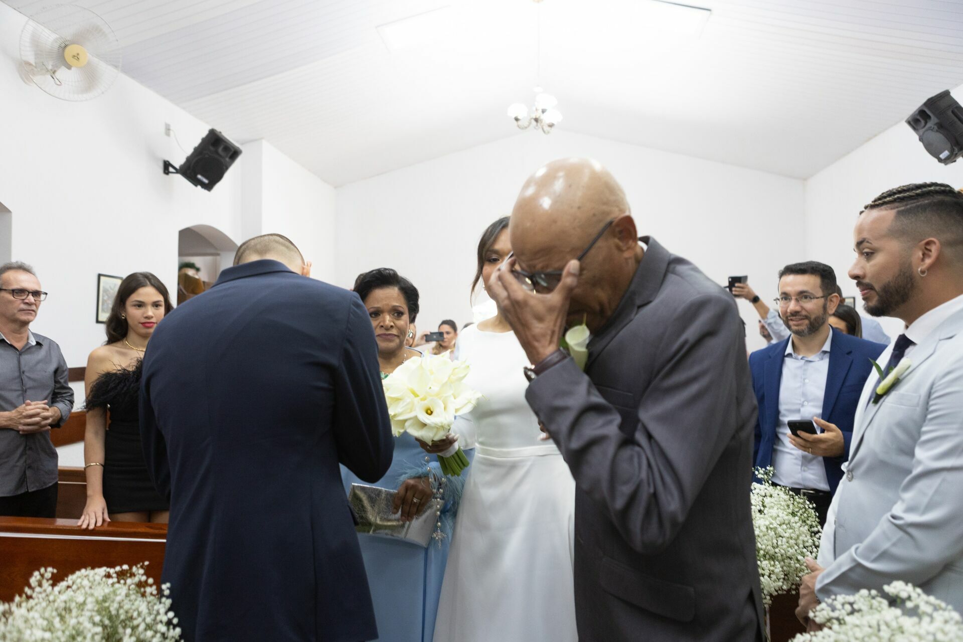 Foto Casamento Larissa e Adam - Igreja N. S. Aparecida e Restaurante Jardim Secreto - Penedo RJ - Imagem 67
