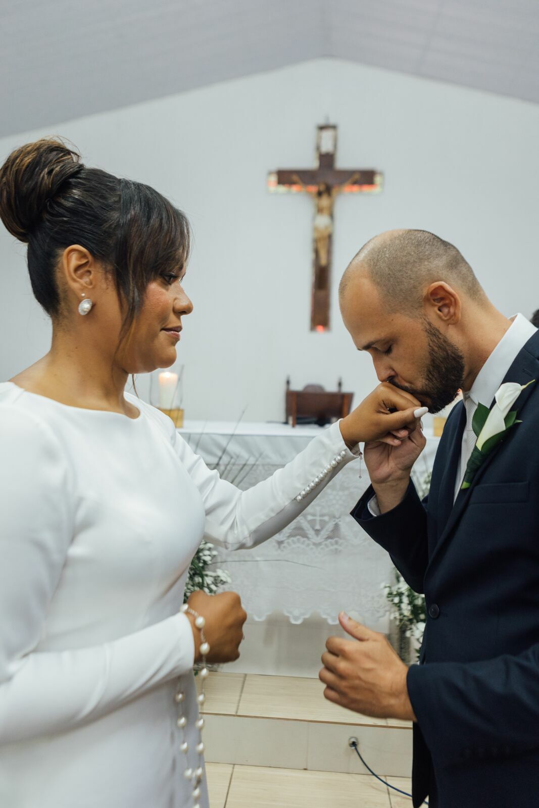 Foto Casamento Larissa e Adam - Igreja N. S. Aparecida e Restaurante Jardim Secreto - Penedo RJ - Imagem 97