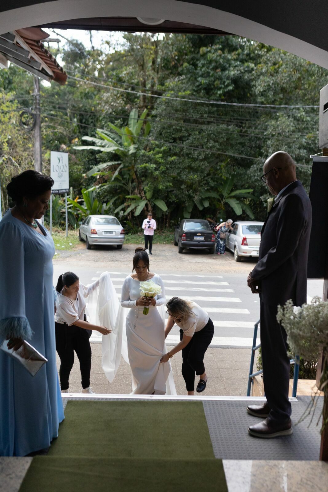 Foto Casamento Larissa e Adam - Igreja N. S. Aparecida e Restaurante Jardim Secreto - Penedo RJ - Imagem 61