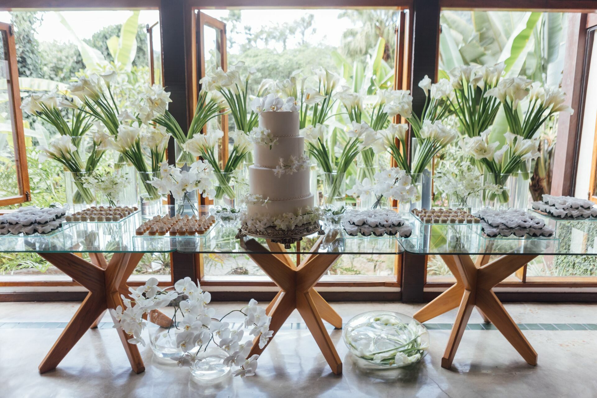 Foto Casamento Larissa e Adam - Igreja N. S. Aparecida e Restaurante Jardim Secreto - Penedo RJ - Imagem 123