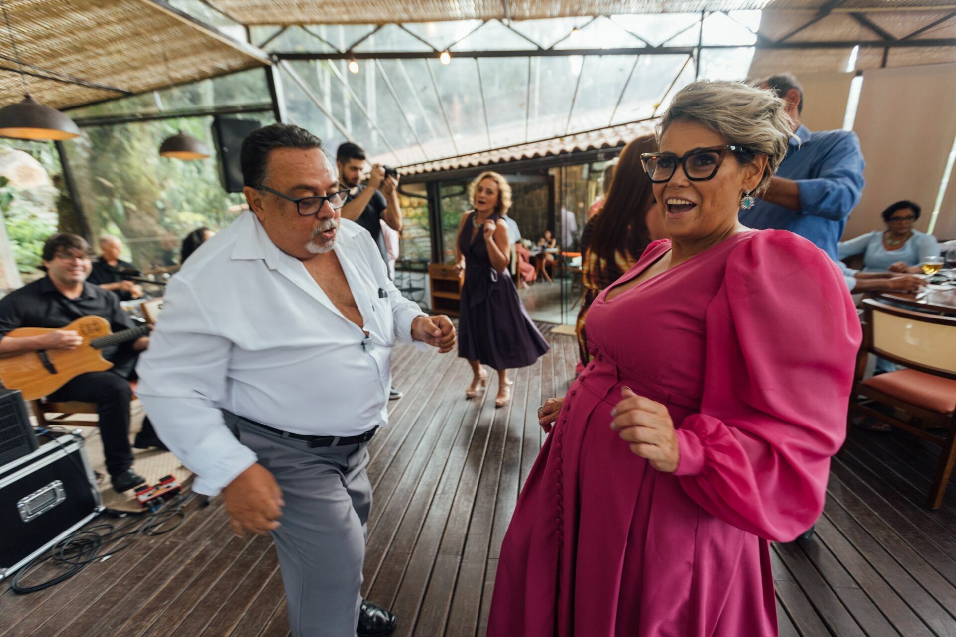 Foto Casamento Larissa e Adam - Igreja N. S. Aparecida e Restaurante Jardim Secreto - Penedo RJ - Imagem 200