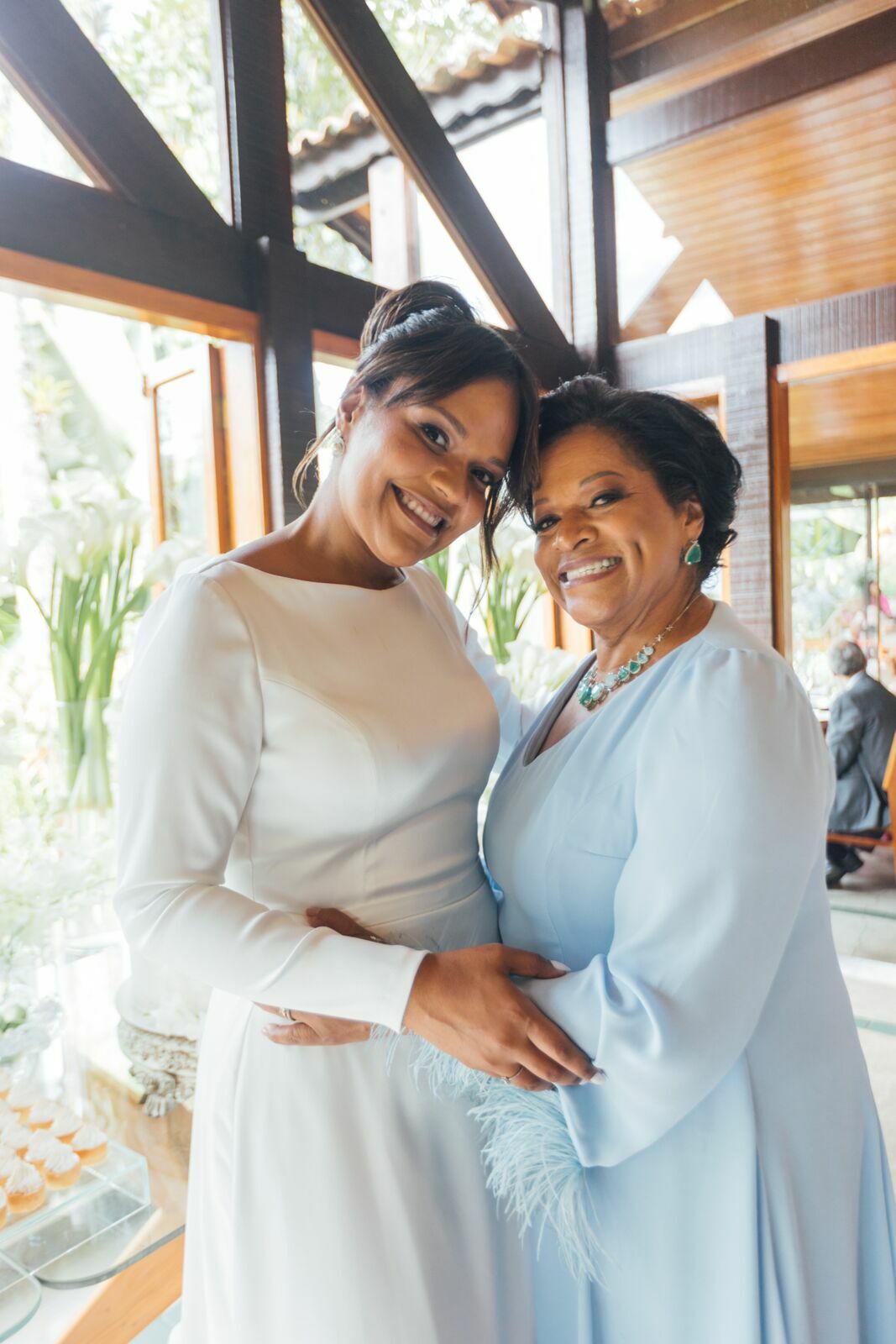 Foto Casamento Larissa e Adam - Igreja N. S. Aparecida e Restaurante Jardim Secreto - Penedo RJ - Imagem 165