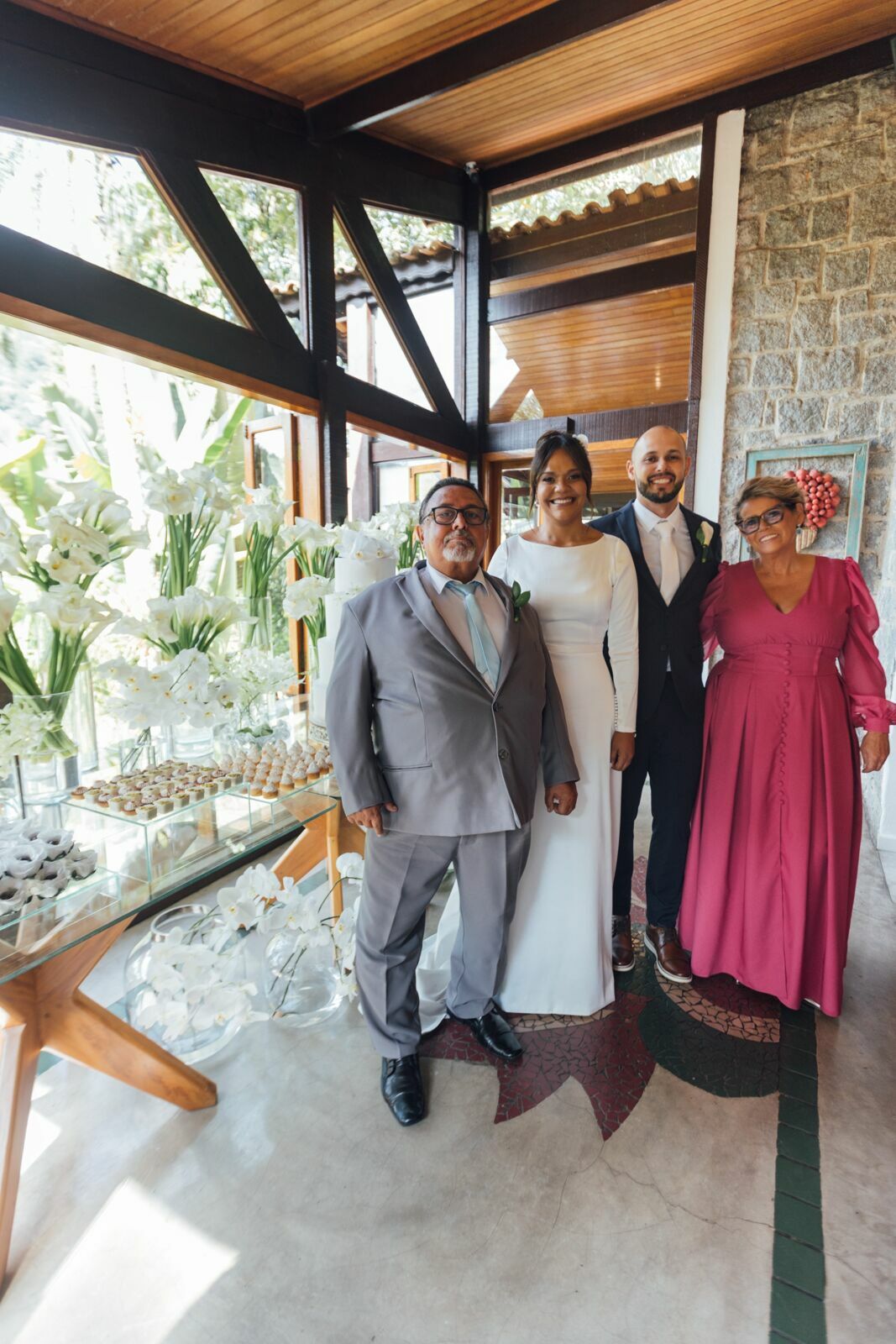Foto Casamento Larissa e Adam - Igreja N. S. Aparecida e Restaurante Jardim Secreto - Penedo RJ - Imagem 160