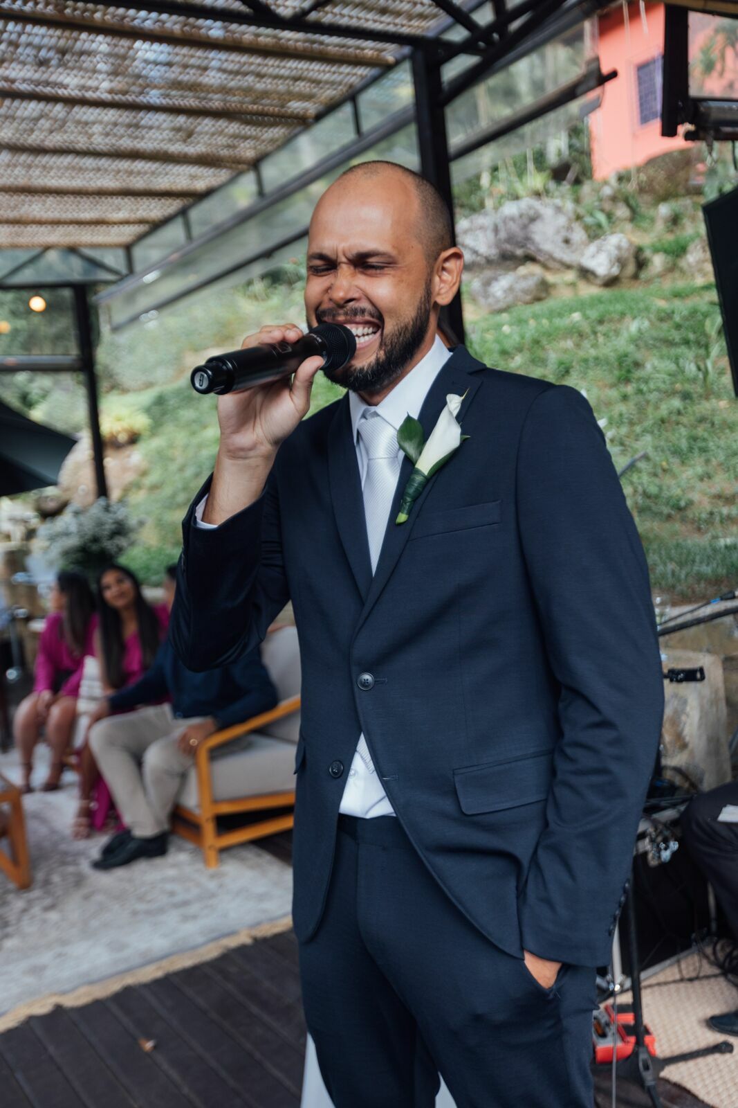 Foto Casamento Larissa e Adam - Igreja N. S. Aparecida e Restaurante Jardim Secreto - Penedo RJ - Imagem 193