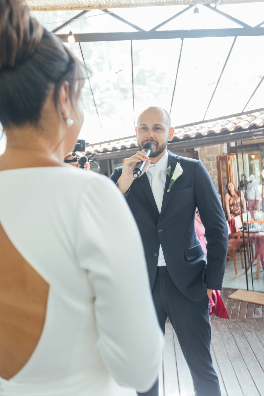 Foto Casamento Larissa e Adam - Igreja N. S. Aparecida e Restaurante Jardim Secreto - Penedo RJ - Imagem 178