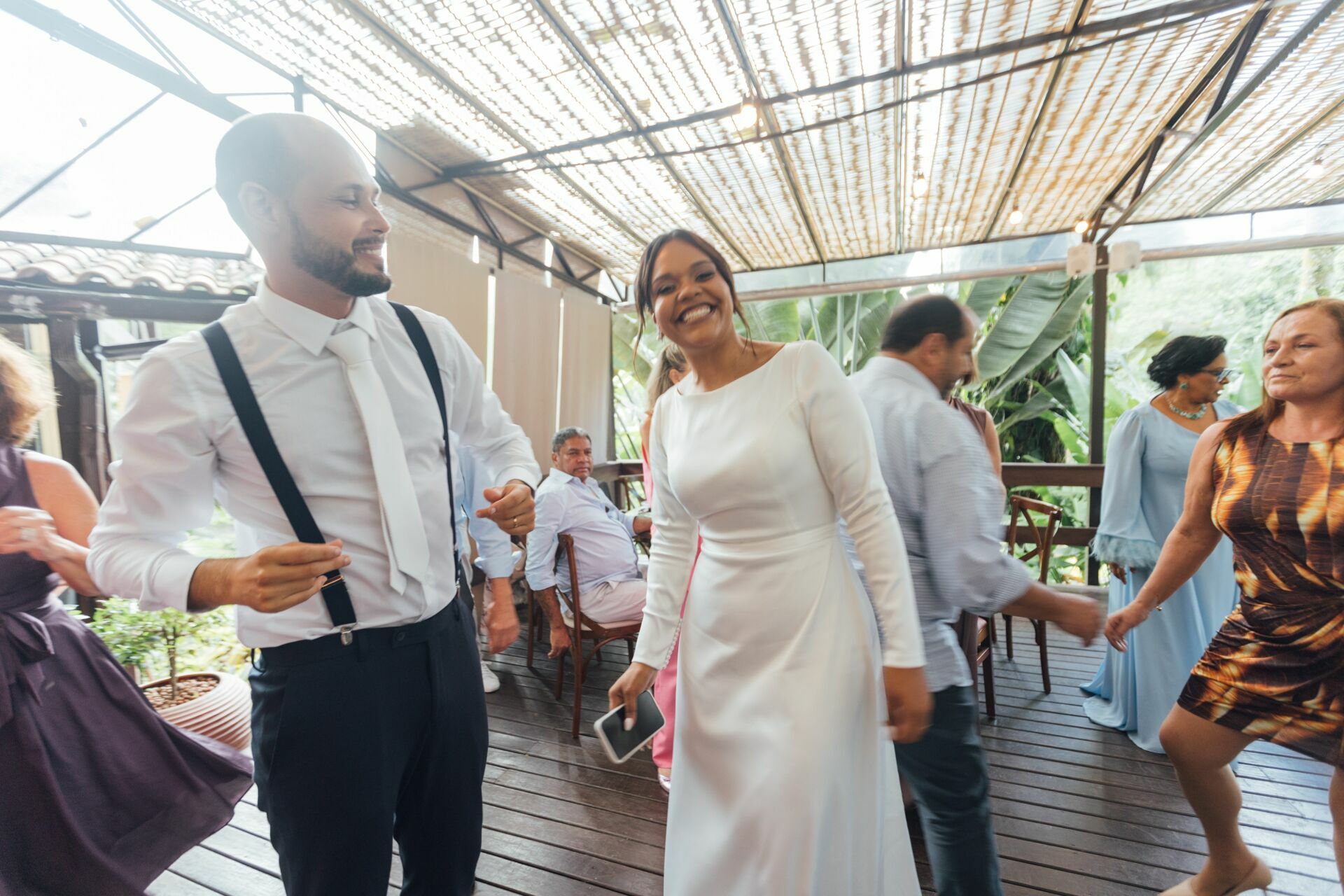 Foto Casamento Larissa e Adam - Igreja N. S. Aparecida e Restaurante Jardim Secreto - Penedo RJ - Imagem 208