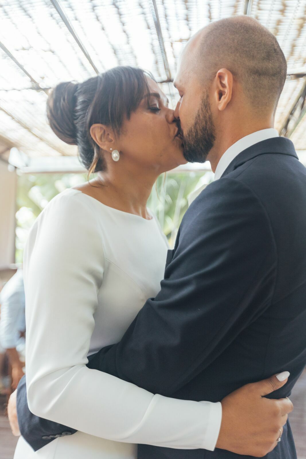 Foto Casamento Larissa e Adam - Igreja N. S. Aparecida e Restaurante Jardim Secreto - Penedo RJ - Imagem 172