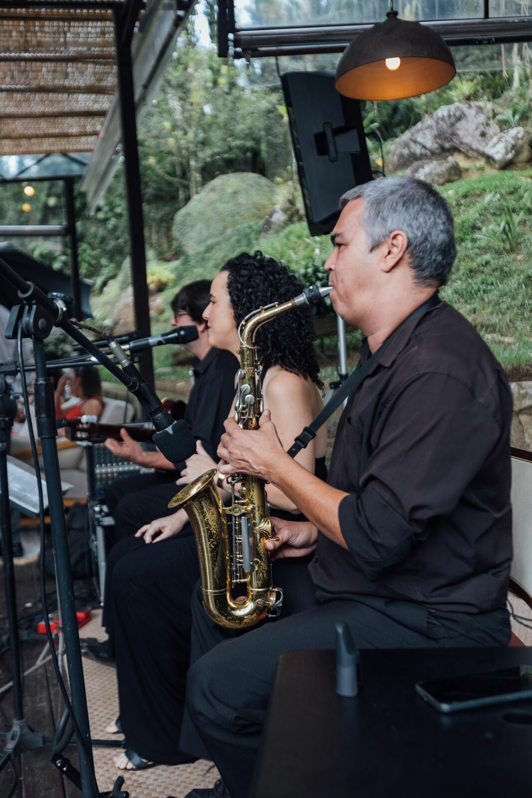 Foto Casamento Larissa e Adam - Igreja N. S. Aparecida e Restaurante Jardim Secreto - Penedo RJ - Imagem 202