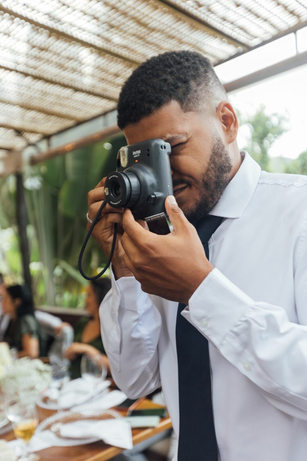 Foto Casamento Larissa e Adam - Igreja N. S. Aparecida e Restaurante Jardim Secreto - Penedo RJ - Imagem 212
