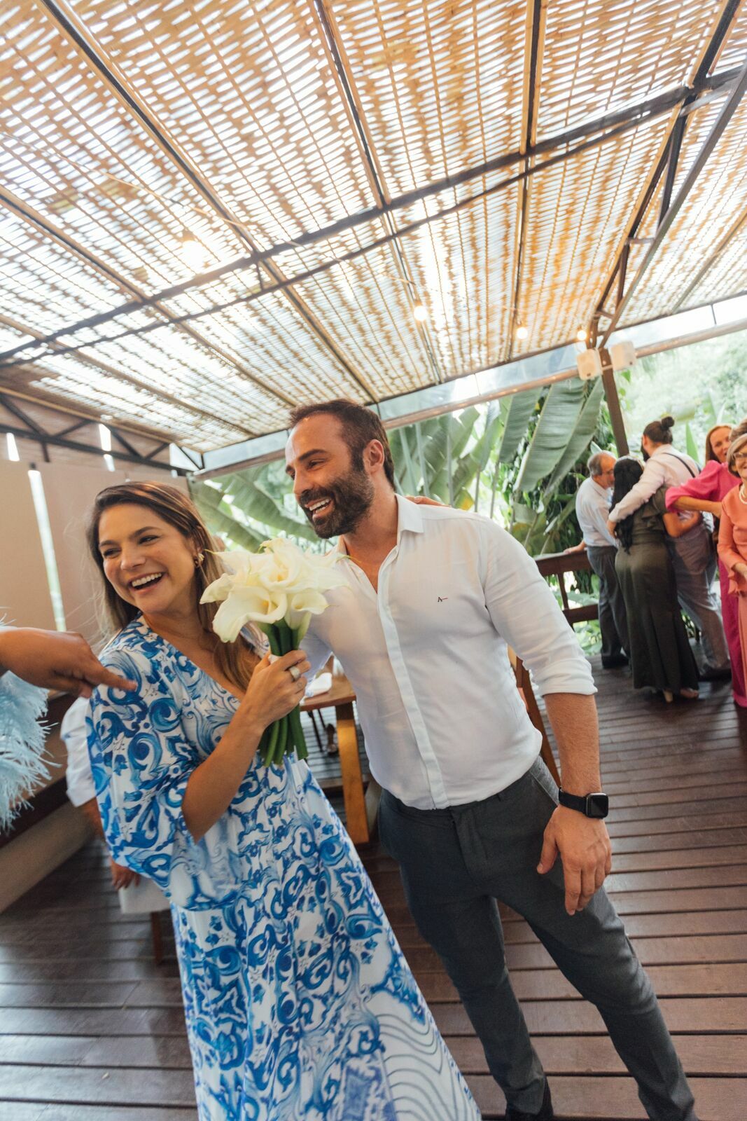 Foto Casamento Larissa e Adam - Igreja N. S. Aparecida e Restaurante Jardim Secreto - Penedo RJ - Imagem 233