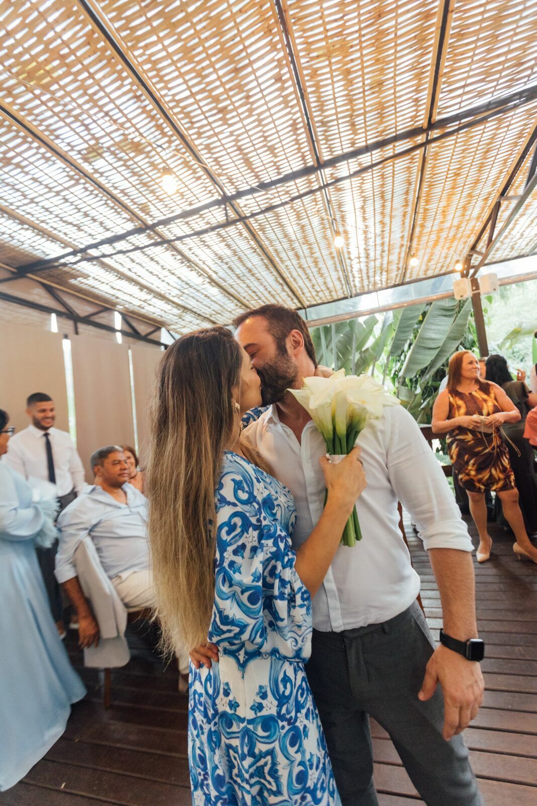 Foto Casamento Larissa e Adam - Igreja N. S. Aparecida e Restaurante Jardim Secreto - Penedo RJ - Imagem 234