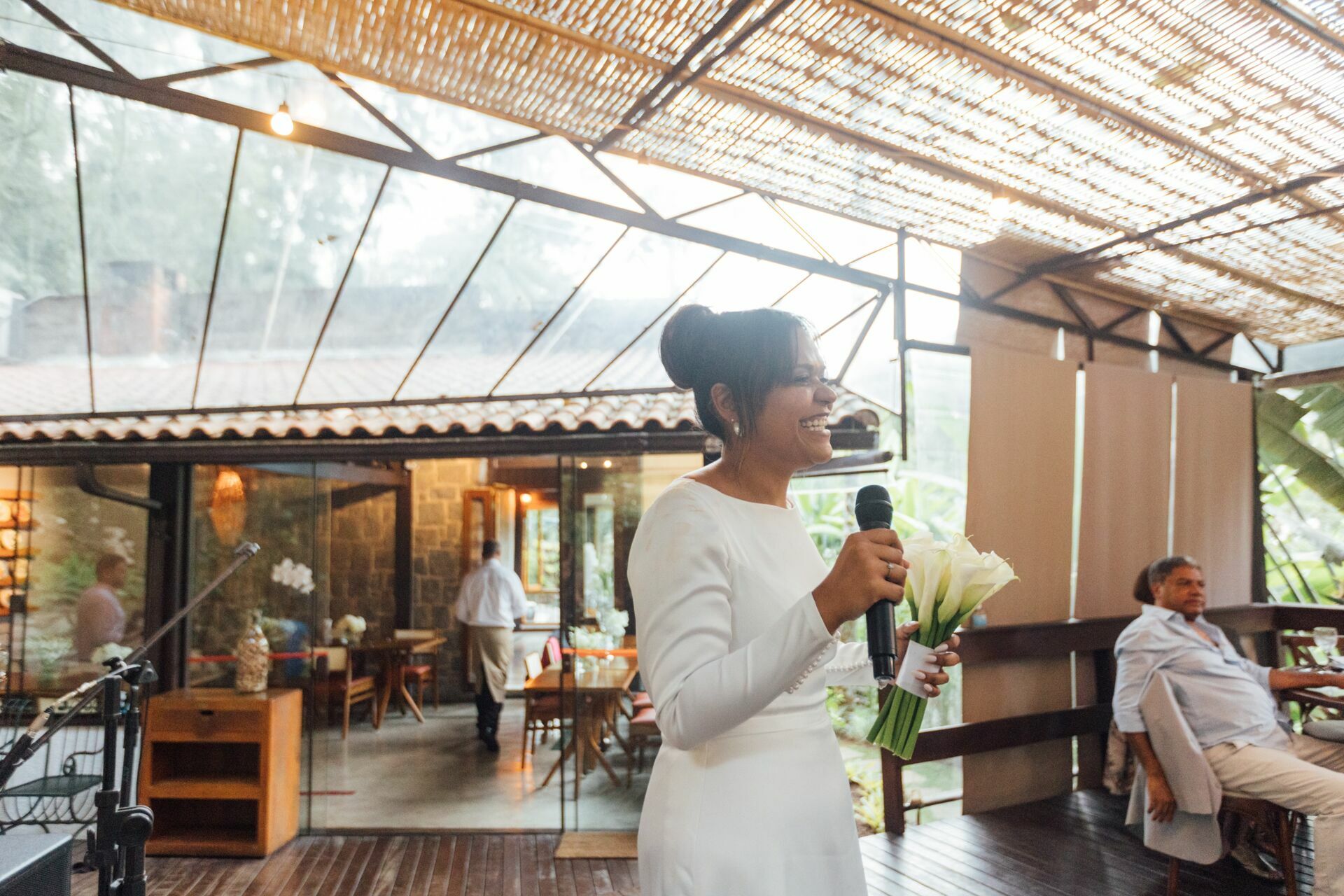 Foto Casamento Larissa e Adam - Igreja N. S. Aparecida e Restaurante Jardim Secreto - Penedo RJ - Imagem 228