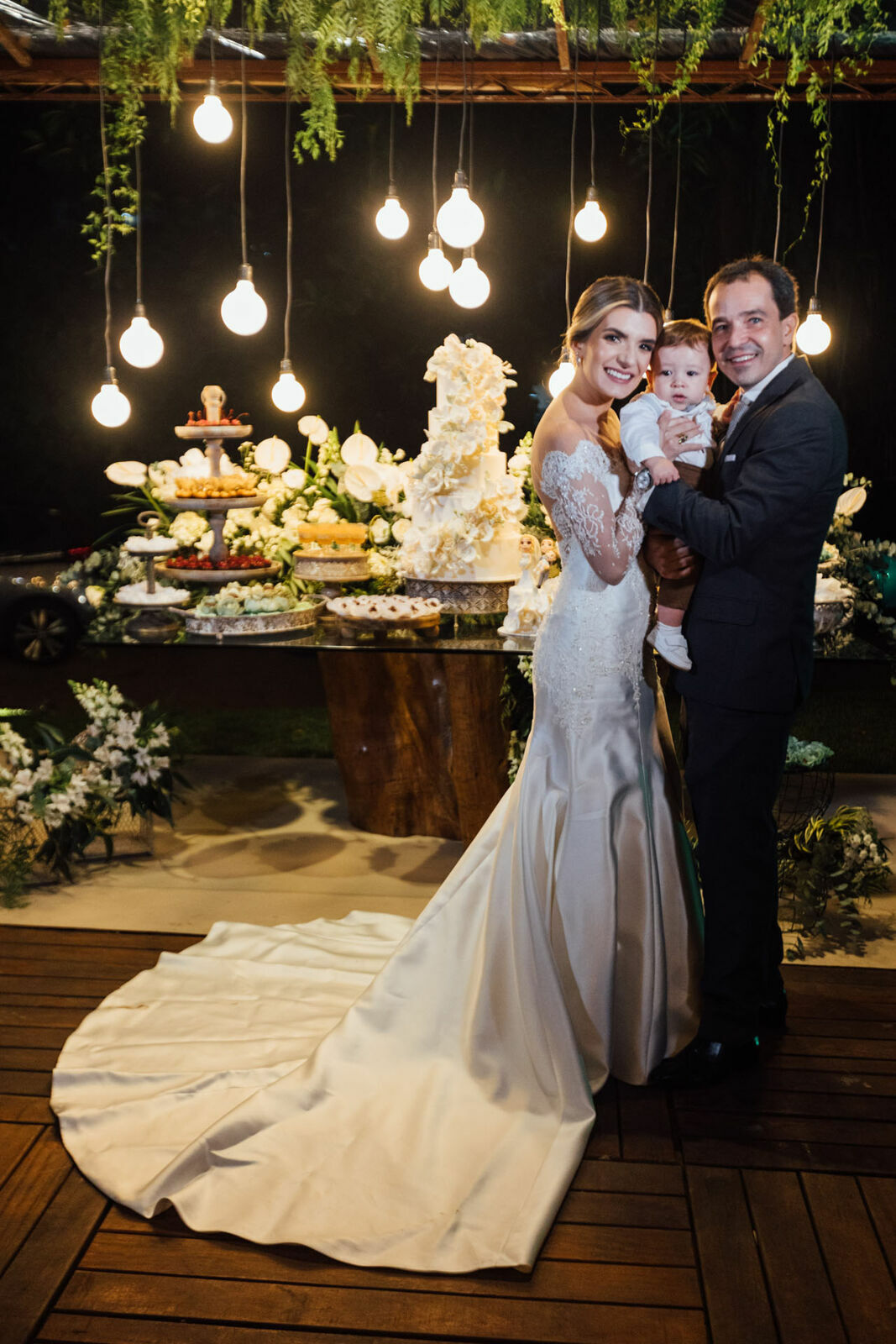 Foto Casamento Bruno e Lohayne - Igreja Sant'Anna e clube Itapoã - Barra Pirai Foto Casamento Bruno e Lohayne - Igreja Sant'Anna e clube Itapoã - Barra Pirai - Imagem 203