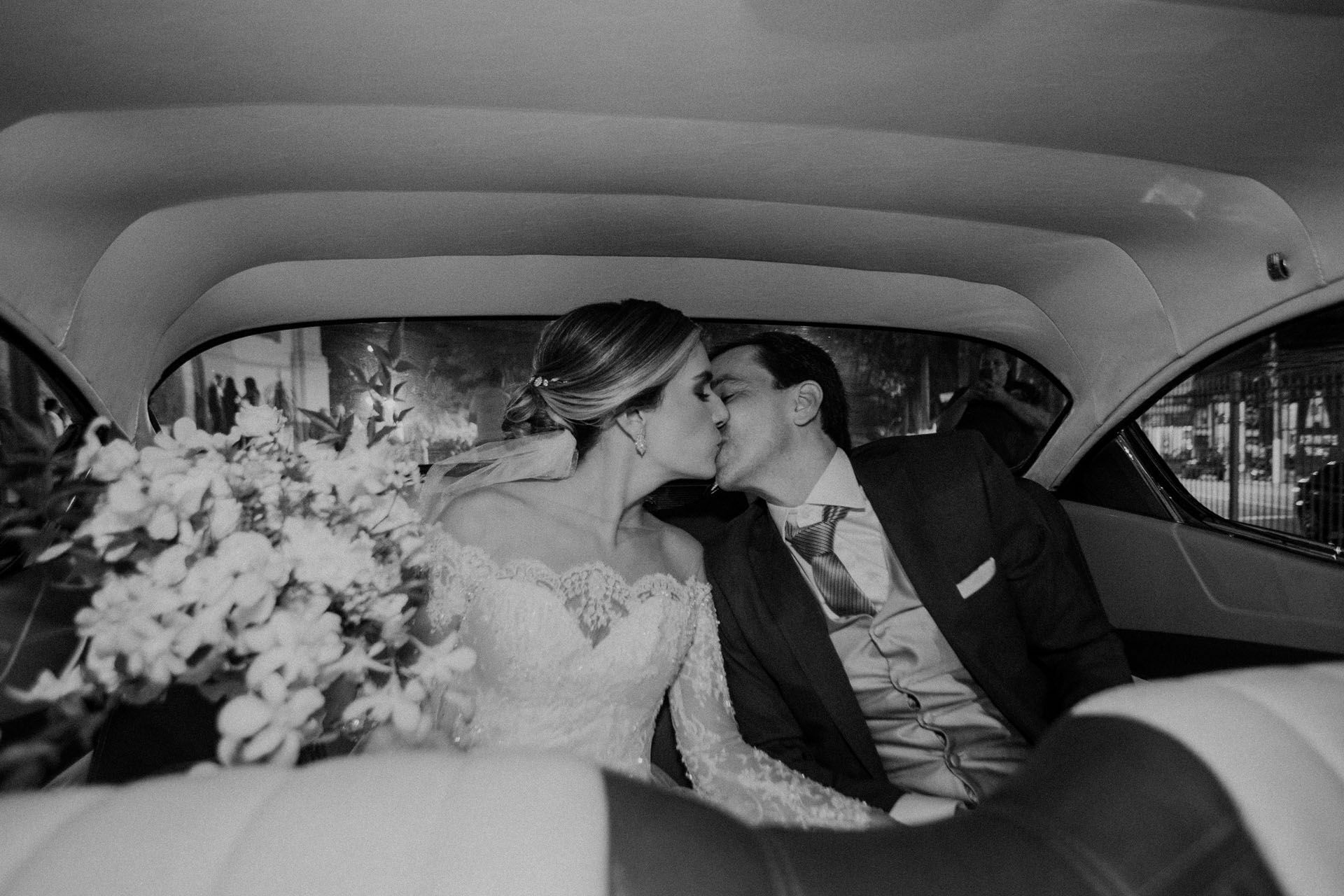 Foto Casamento Bruno e Lohayne - Igreja Sant'Anna e clube Itapoã - Barra Pirai Foto Casamento Bruno e Lohayne - Igreja Sant'Anna e clube Itapoã - Barra Pirai - Imagem 178