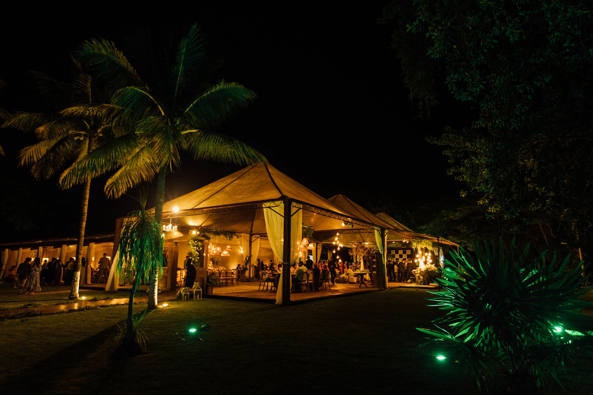 Foto Casamento Bruno e Lohayne - Igreja Sant'Anna e clube Itapoã - Barra Pirai Foto Casamento Bruno e Lohayne - Igreja Sant'Anna e clube Itapoã - Barra Pirai - Imagem 210