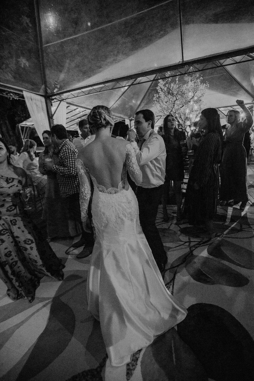 Foto Casamento Bruno e Lohayne - Igreja Sant'Anna e clube Itapoã - Barra Pirai Foto Casamento Bruno e Lohayne - Igreja Sant'Anna e clube Itapoã - Barra Pirai - Imagem 232