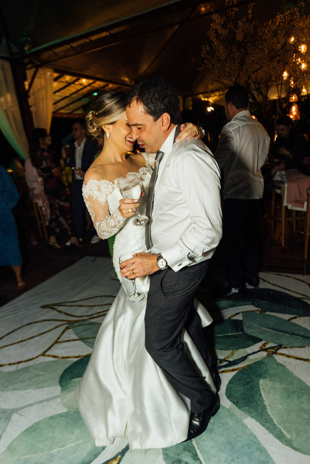 Foto Casamento Bruno e Lohayne - Igreja Sant'Anna e clube Itapoã - Barra Pirai Foto Casamento Bruno e Lohayne - Igreja Sant'Anna e clube Itapoã - Barra Pirai - Imagem 247