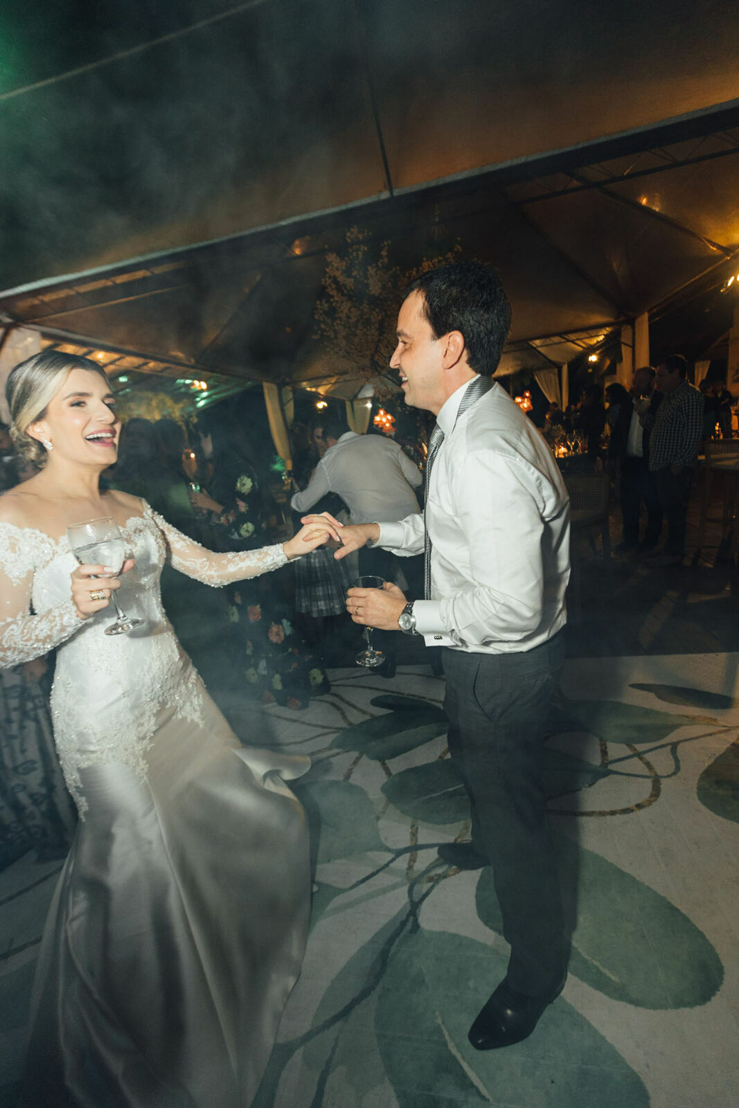 Foto Casamento Bruno e Lohayne - Igreja Sant'Anna e clube Itapoã - Barra Pirai Foto Casamento Bruno e Lohayne - Igreja Sant'Anna e clube Itapoã - Barra Pirai - Imagem 250