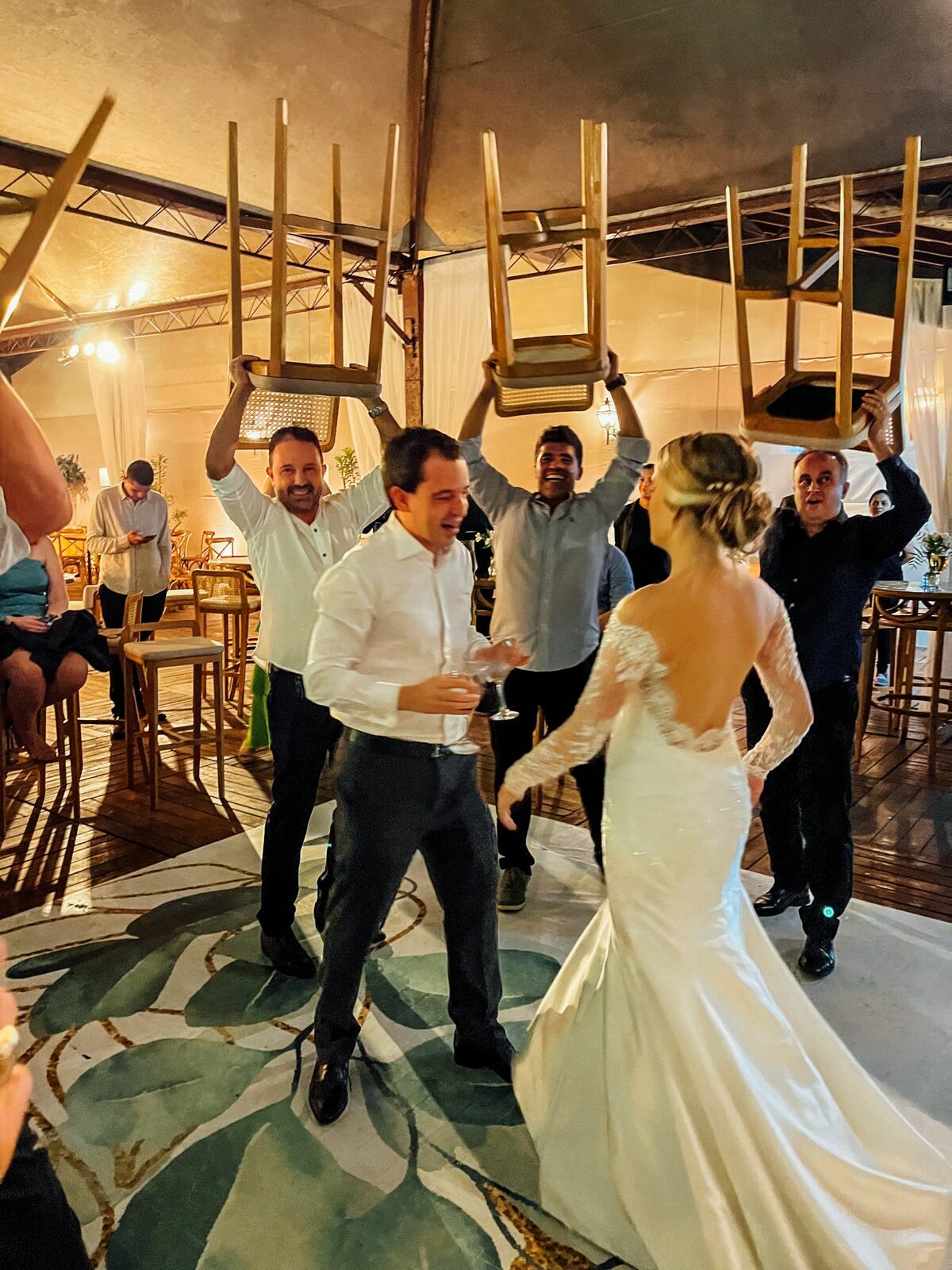Foto Casamento Bruno e Lohayne - Igreja Sant'Anna e clube Itapoã - Barra Pirai Foto Casamento Bruno e Lohayne - Igreja Sant'Anna e clube Itapoã - Barra Pirai - Imagem 248