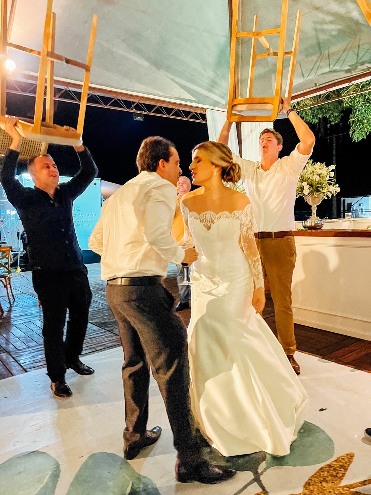 Foto Casamento Bruno e Lohayne - Igreja Sant'Anna e clube Itapoã - Barra Pirai Foto Casamento Bruno e Lohayne - Igreja Sant'Anna e clube Itapoã - Barra Pirai - Imagem 253